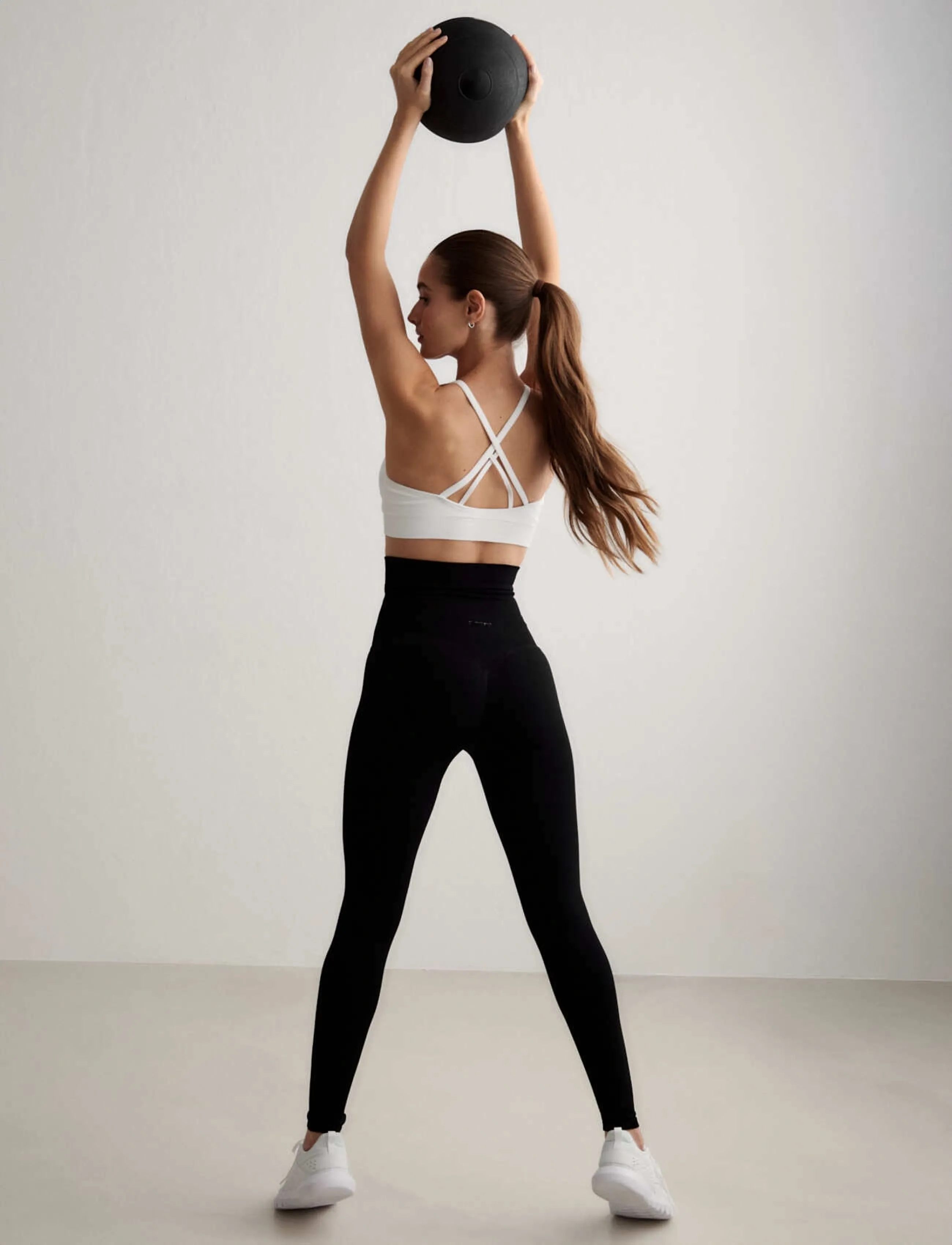 aim´n - Shape Seamless Core Control Tights - maternity tights - black - 4