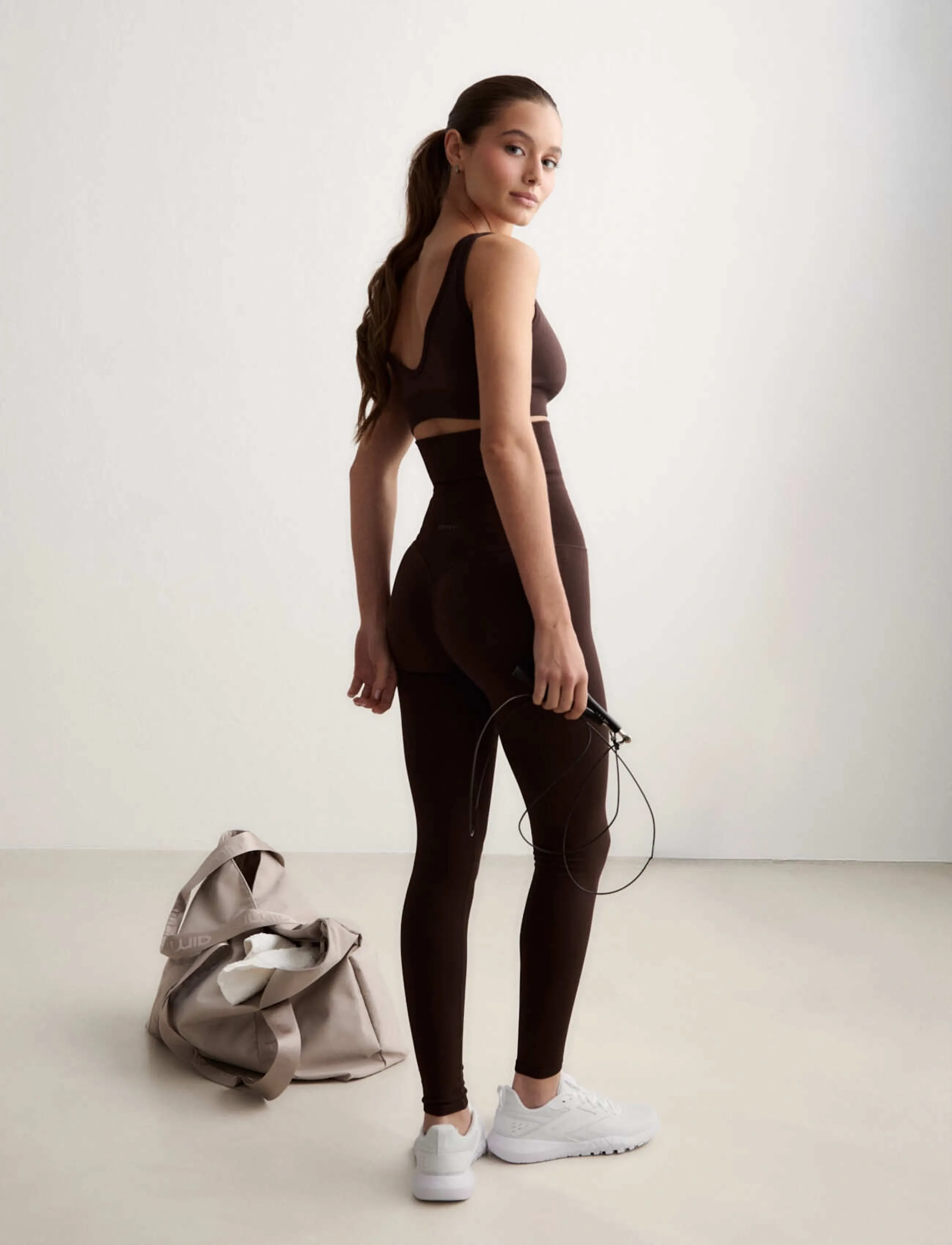 aim´n - Shape Seamless Core Control Tights - gravidstights - chocolate - 5