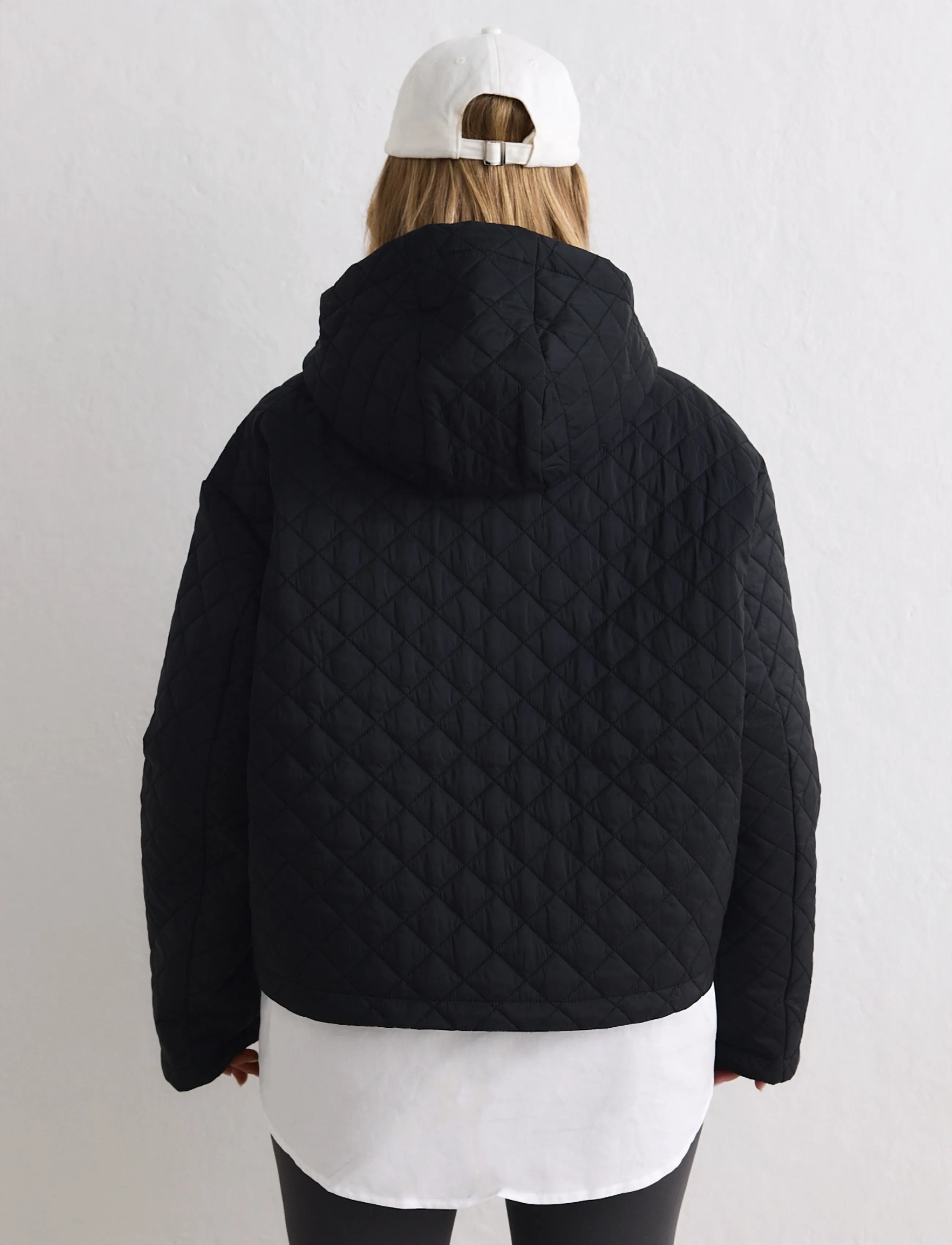 aim´n - Cropped Quilted Anorak - anorak stila jakas - black - 5