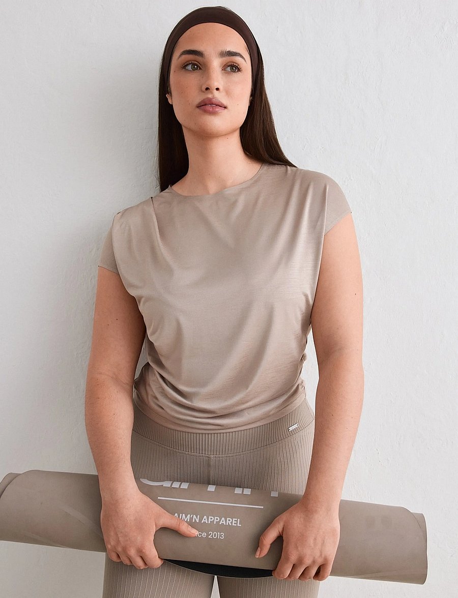 aim´n - Luminous Draped Short Sleeve - t-särgid - dark clay - 0