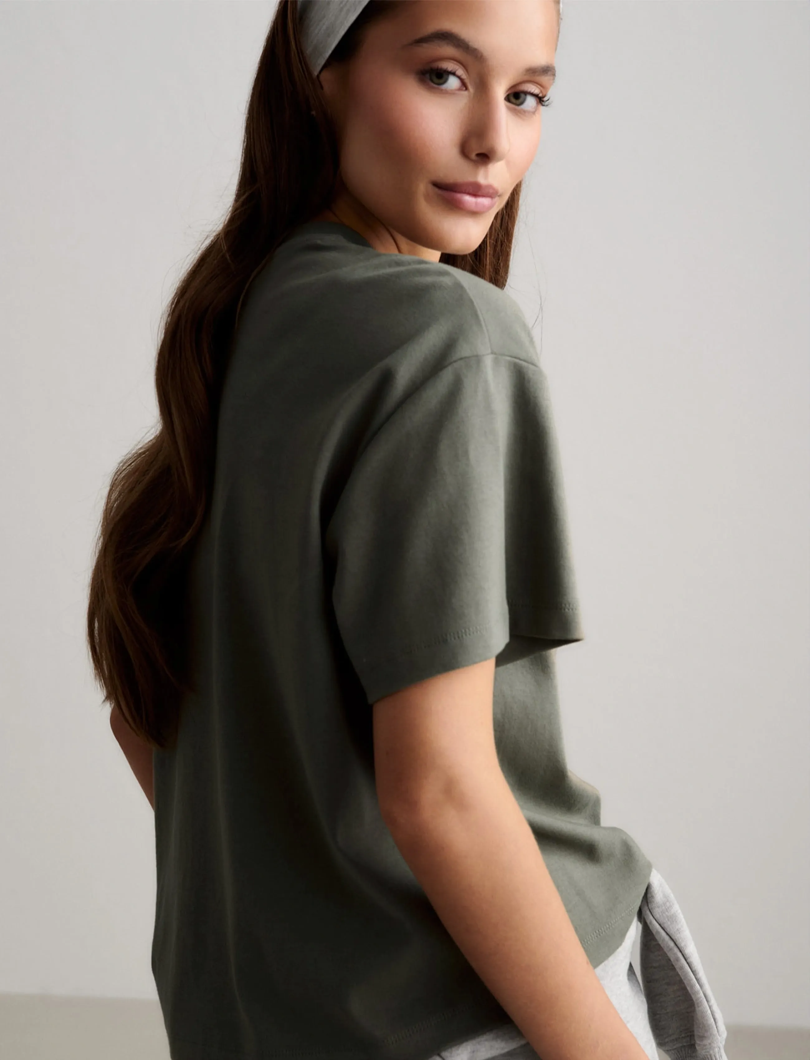 aim´n - Script Boxy T-shirt - t-shirts - ivy - 3