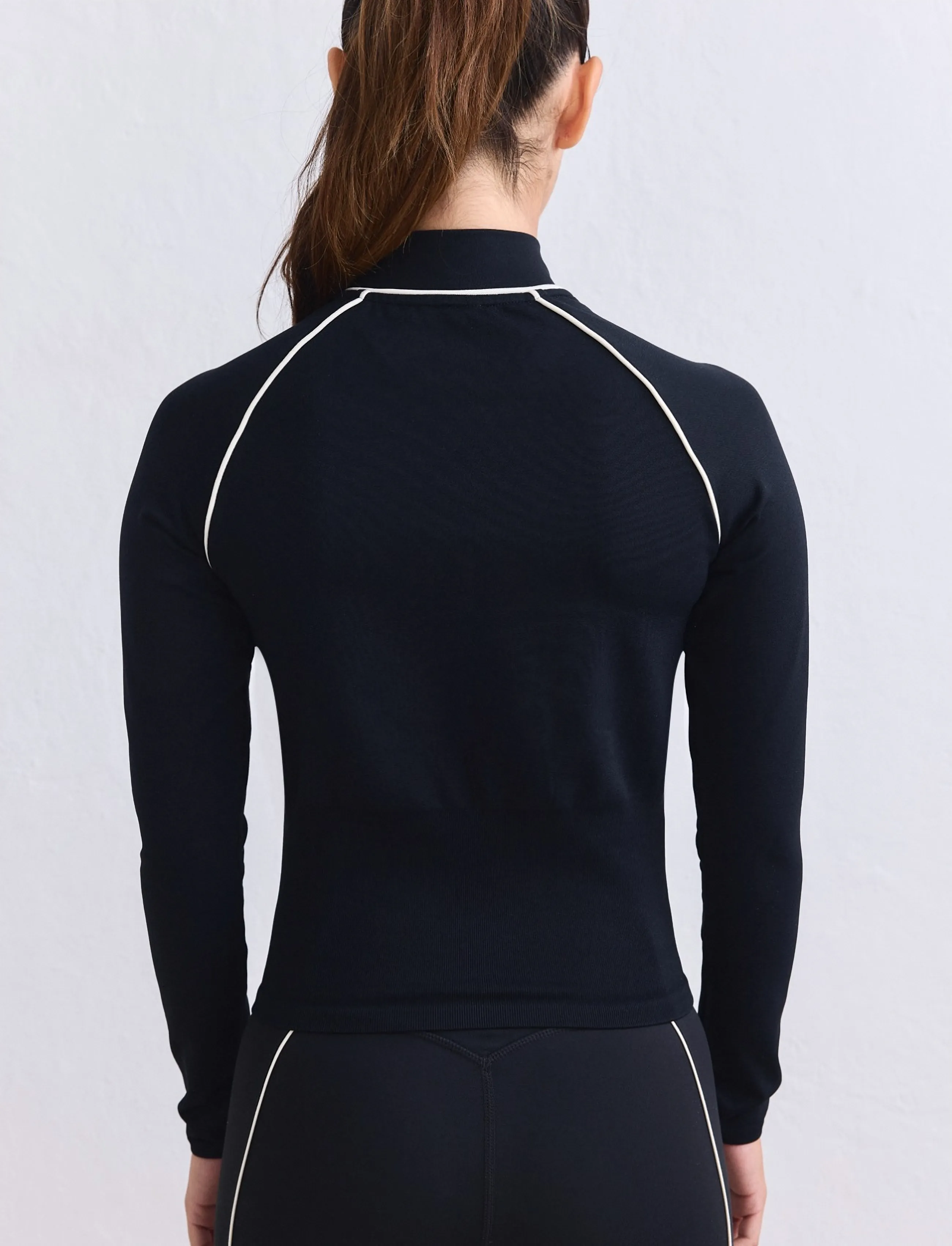 aim´n - Shape Seamless Contrast Zip Jacket - training jackets - black - 4