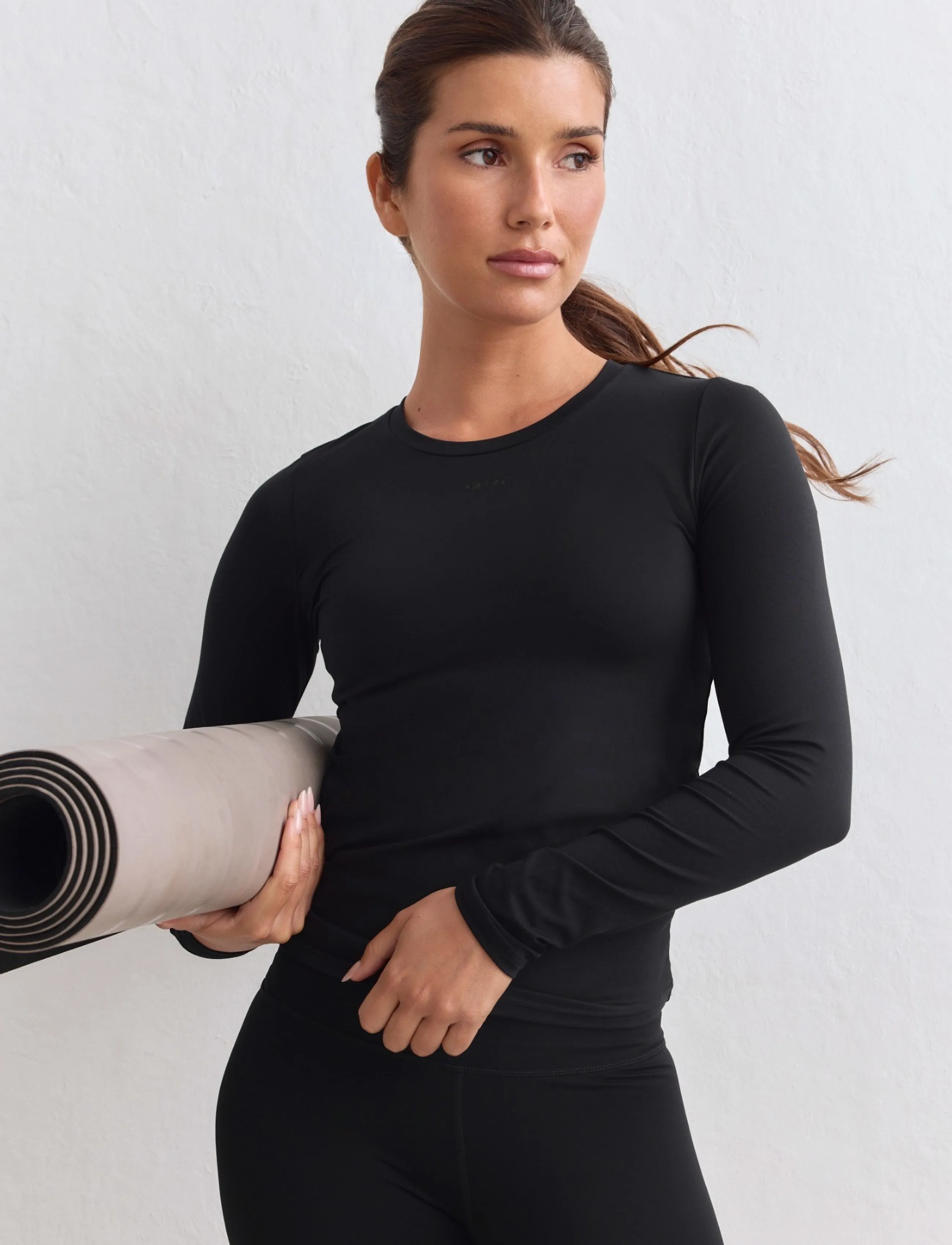 aim ́n Soft Basic Round-Neck Long Sleeve, Kvinder, Rundhalset Langærmet Top, Sort, Str: XS