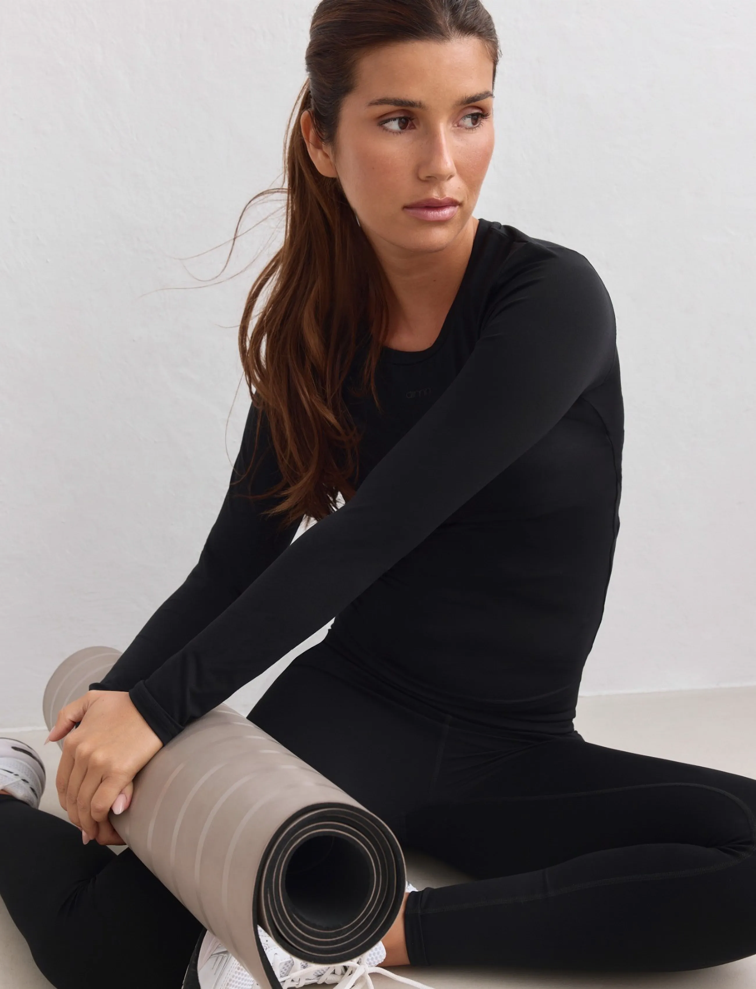aim´n - Soft Basic Round-Neck Long Sleeve - longsleeved tops - black - 4
