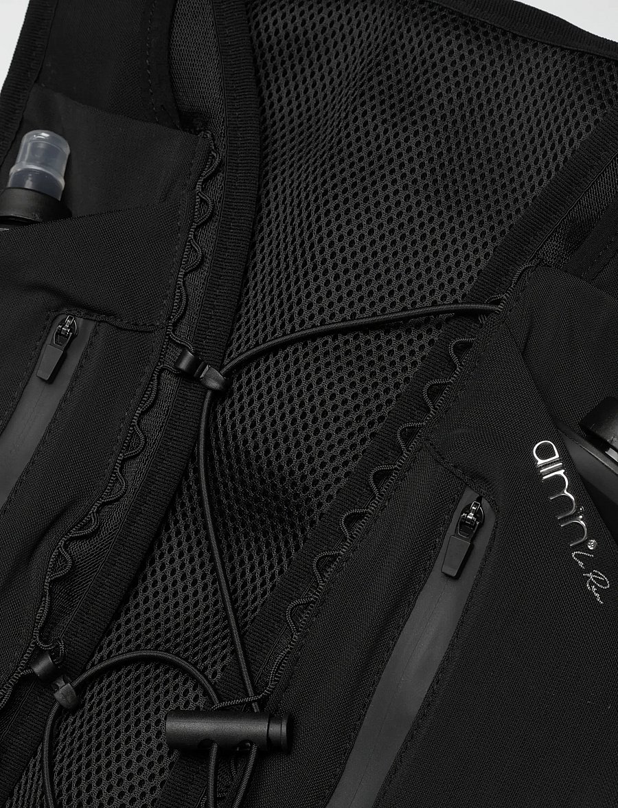 aim´n - Running Vest - jooksuvarustus - black - 2