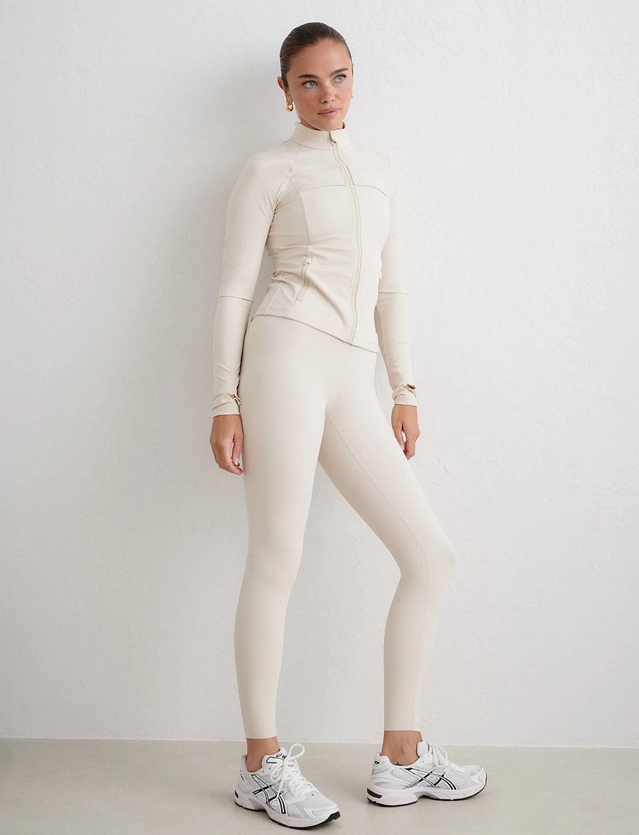 aim´n - Sculpting Jacket - spordijakid - sand - 0