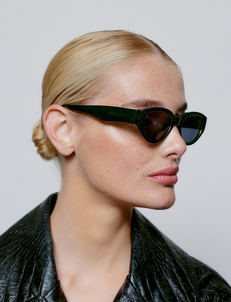 A.Kjærbede - Winnie - rund ramme - dark green transparent - 3