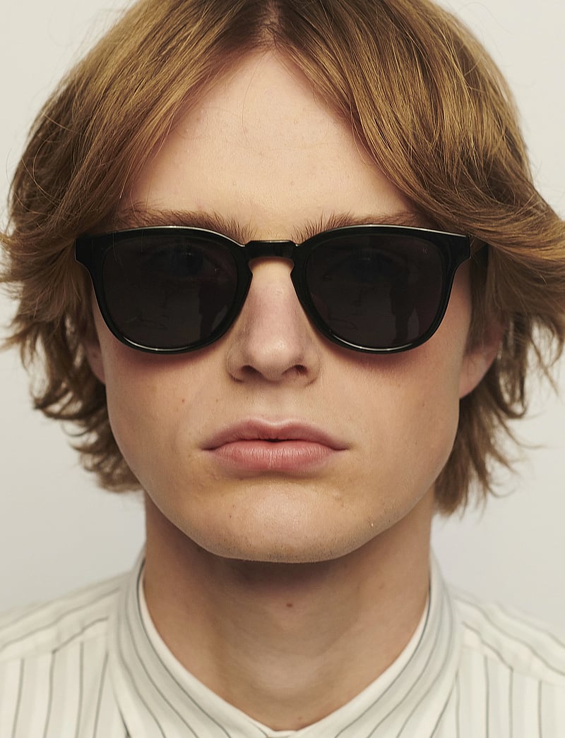 A.Kjærbede - Bate - round frame - black - 4