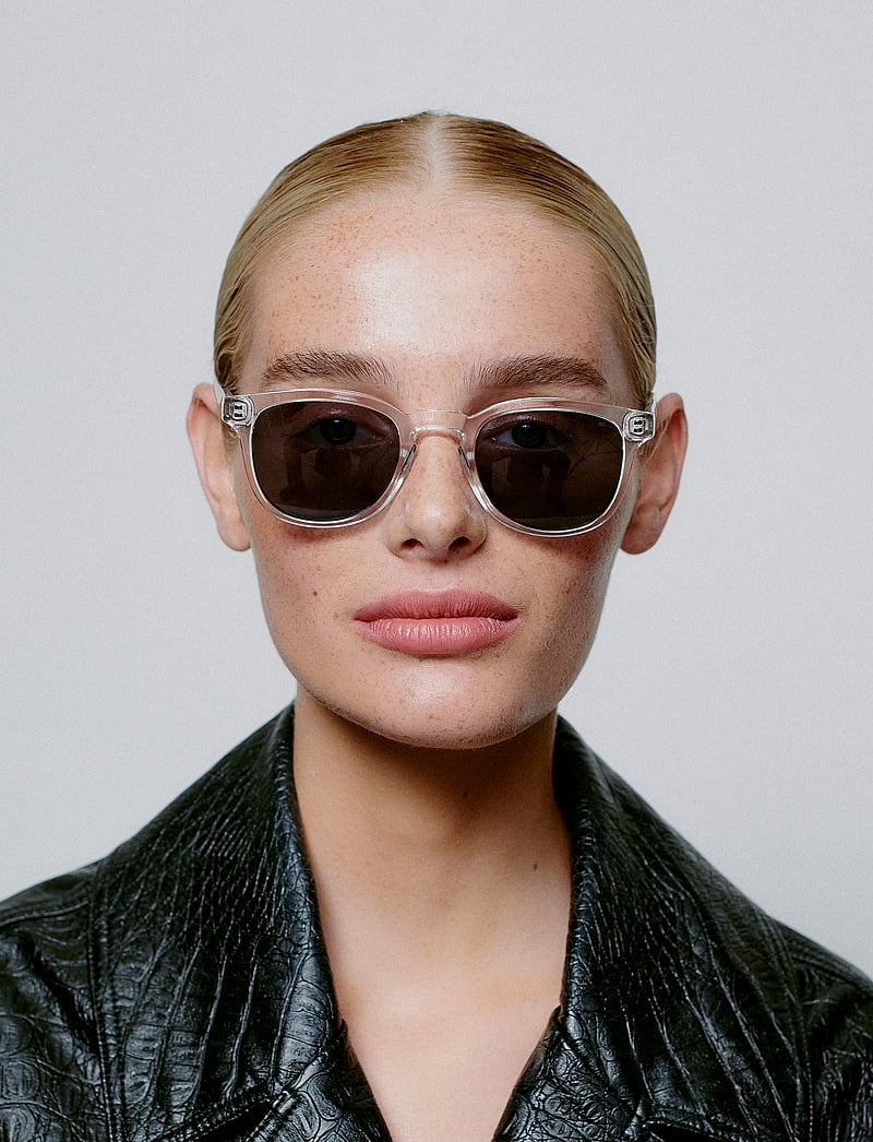 A.Kjærbede - Bate - pyöreät aurinkolasit - crystal - 0