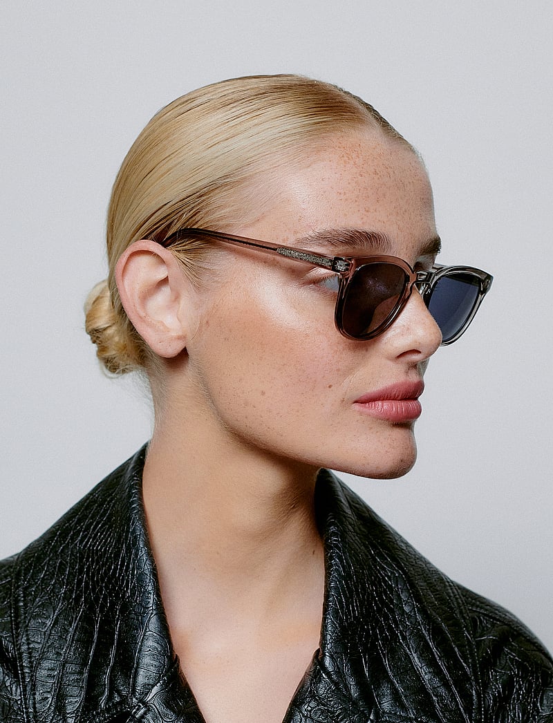 A.Kjærbede - Bate - round frame - grey transparent - 4