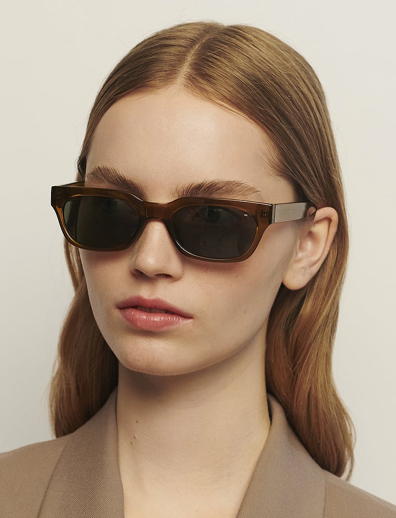 A.Kjærbede - Bror - fyrkantiga - smoke transparent - 4