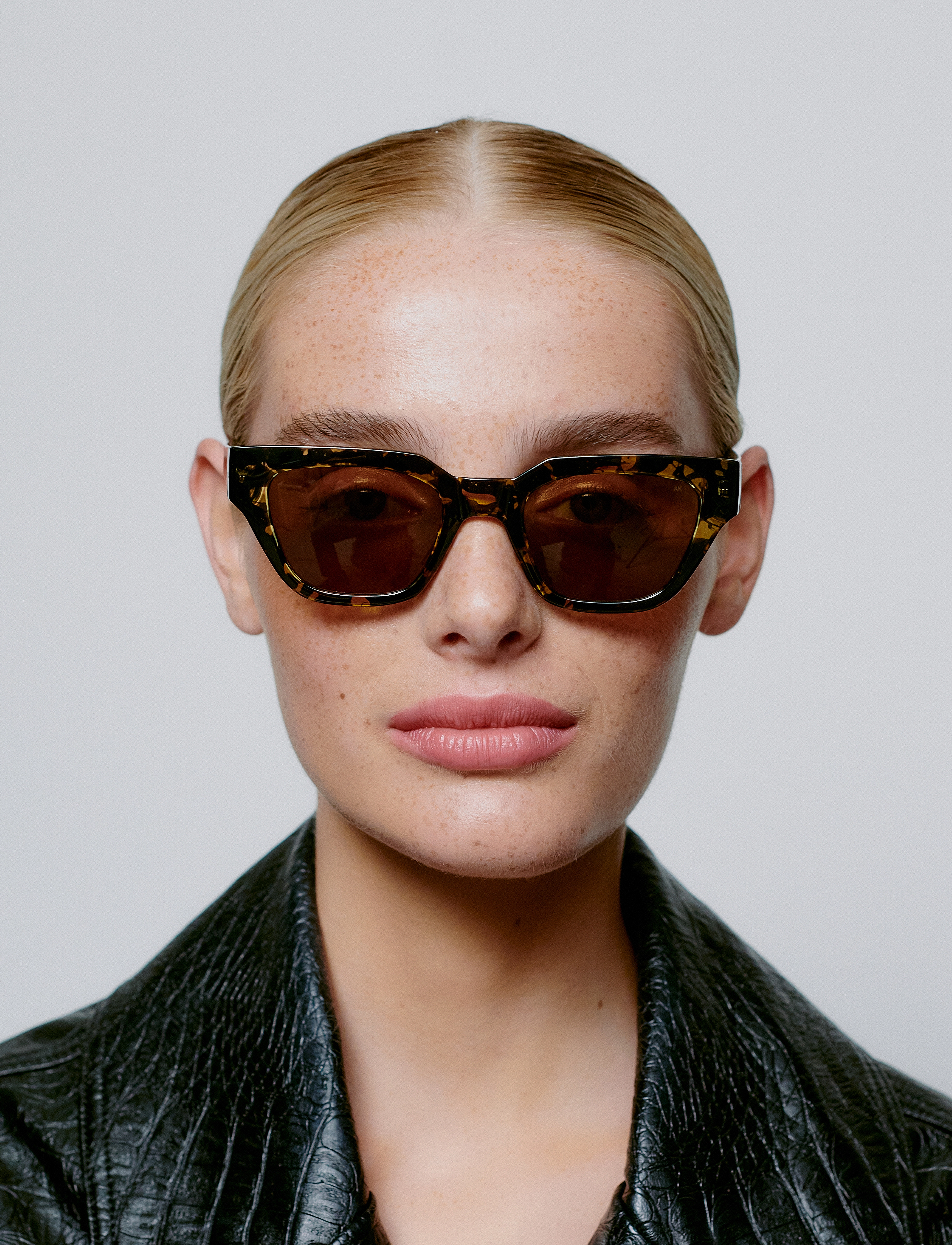 A.Kjærbede Kaws - Looks for less - BLACK / YELLOW TORTOISE / brown