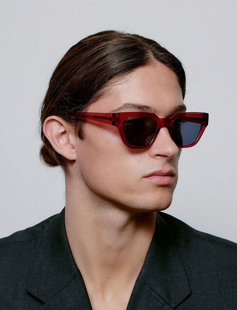 A.Kjærbede - Kaws - d-shaped - burgundy transparent - 5
