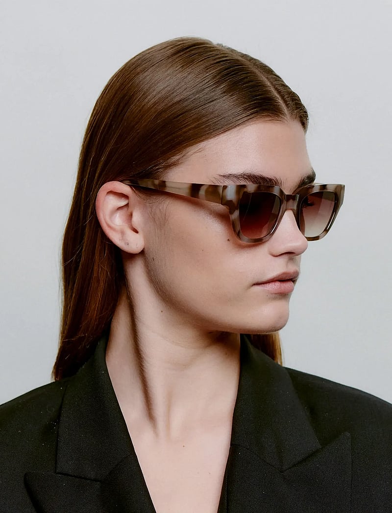 A.Kjærbede - Kaws - d-shaped - cookie dough - 5