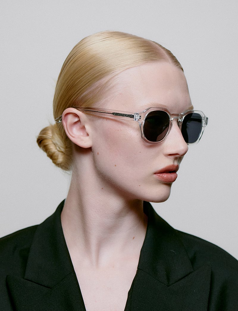 A.Kjærbede - Zan - rund form - crystal - 4