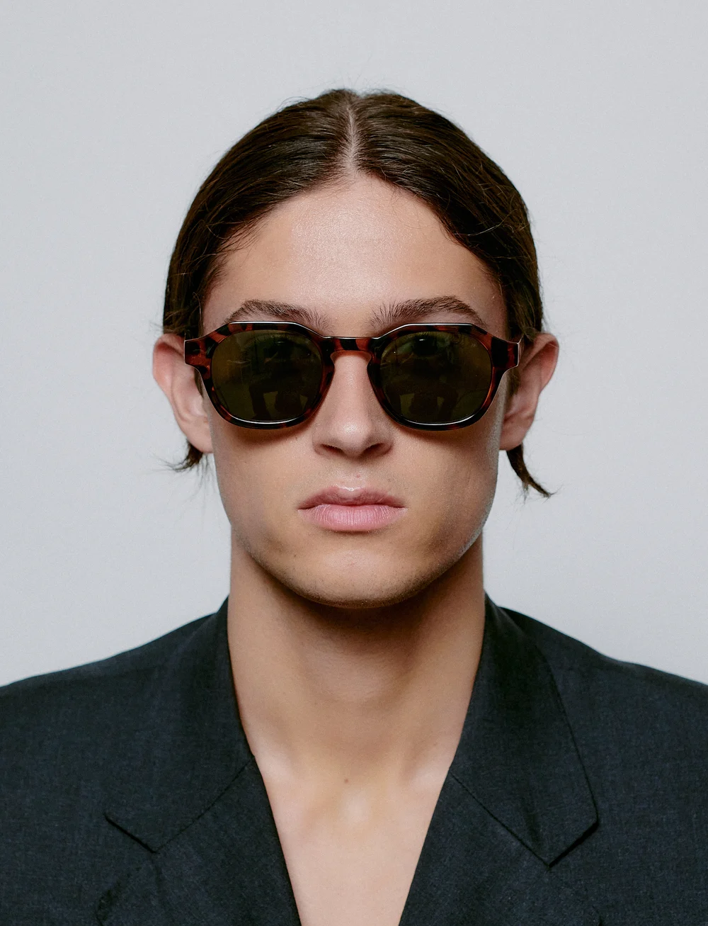 A.Kjærbede - Zan - runde form - havana - 5