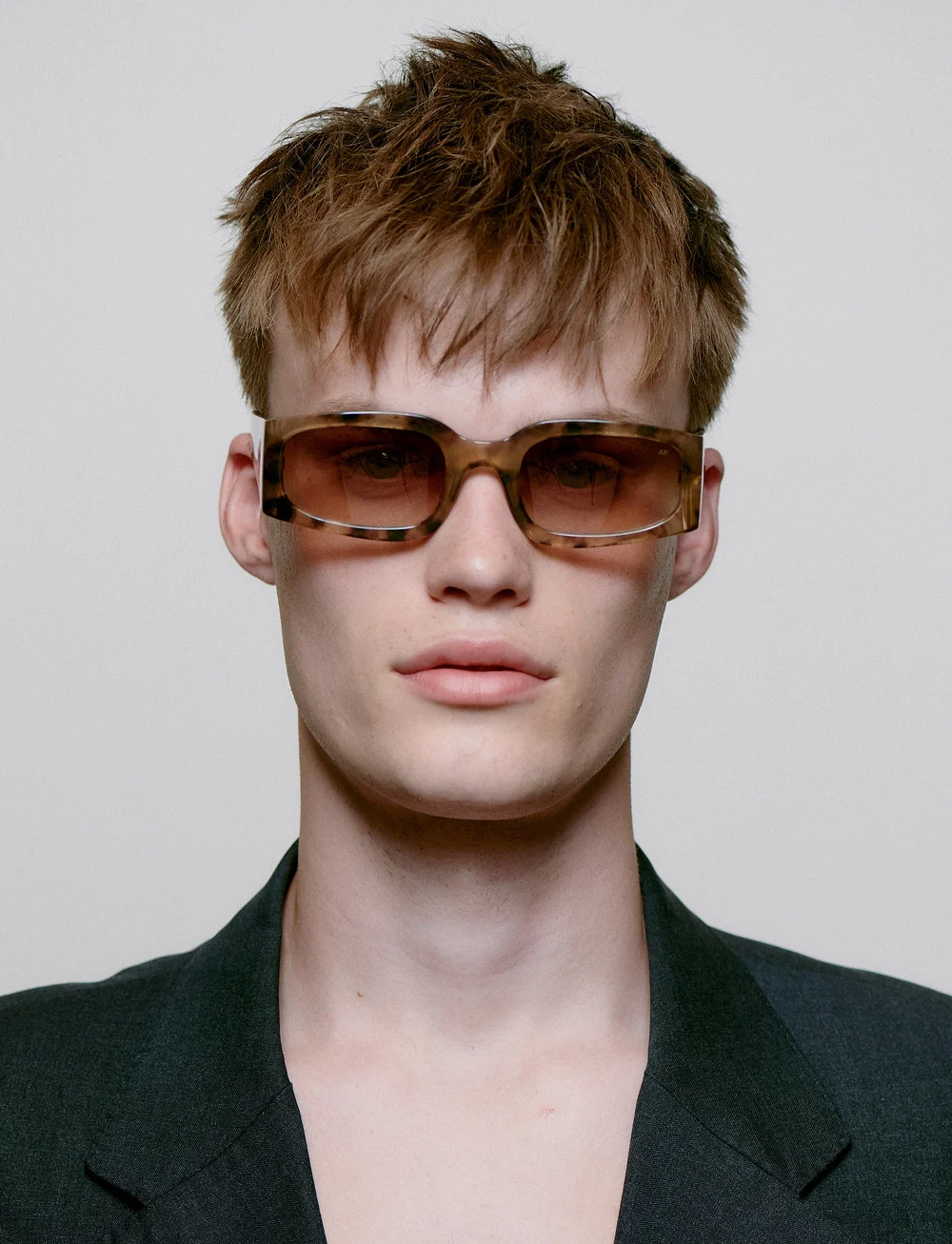 A.Kjærbede - Alex - eckige form - coquina - 0