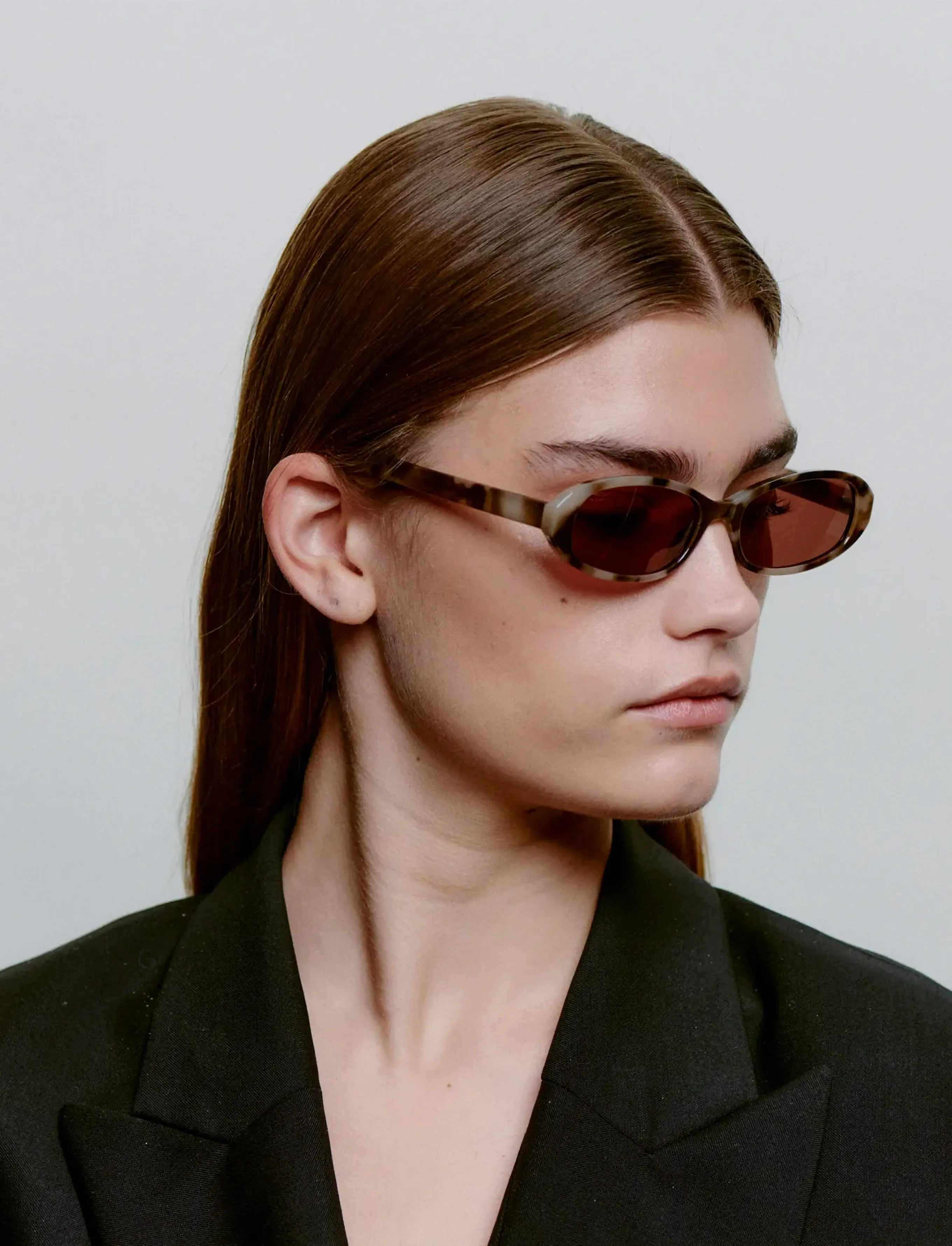A.Kjærbede - Macy - round frame - cookie dough - 5