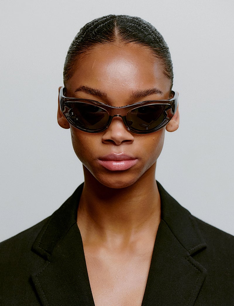 A.Kjærbede - Blast - rund form - grey transparent - 0