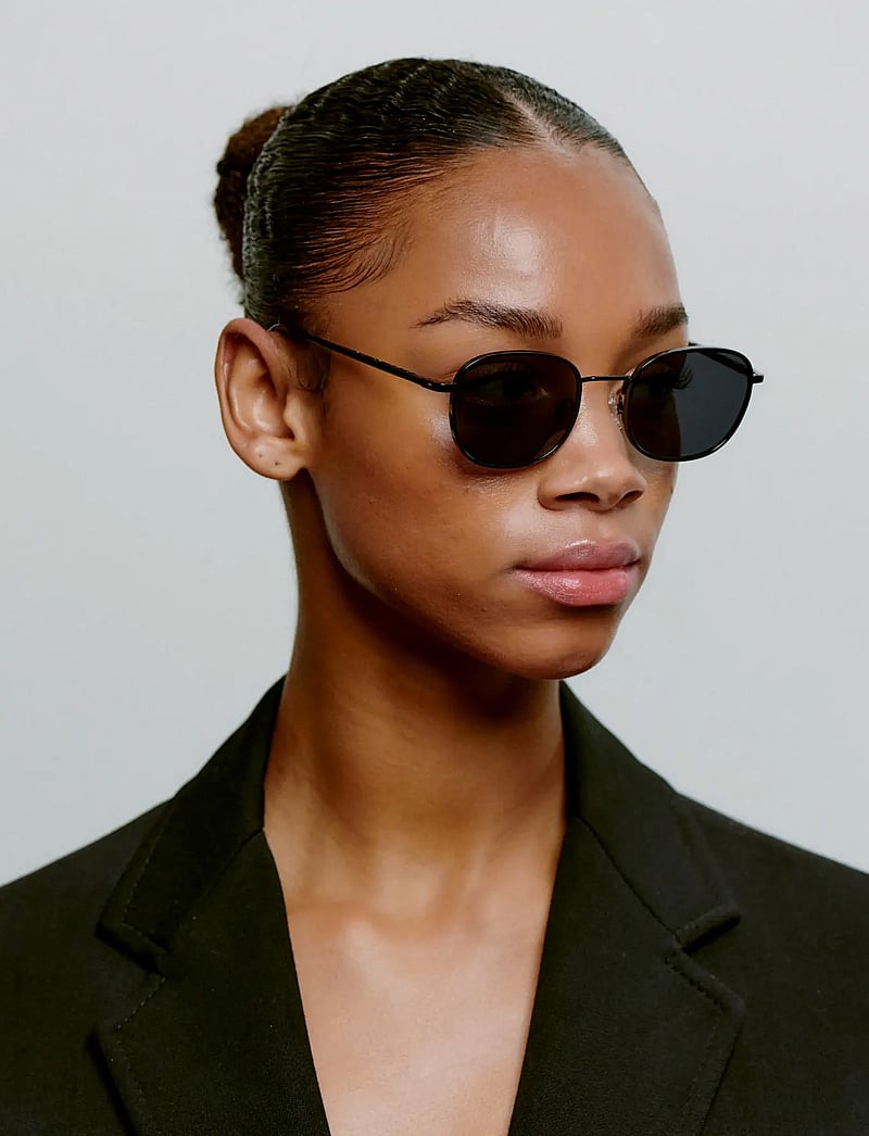 A.Kjærbede - Hello - kandilise raamiga - black - 5