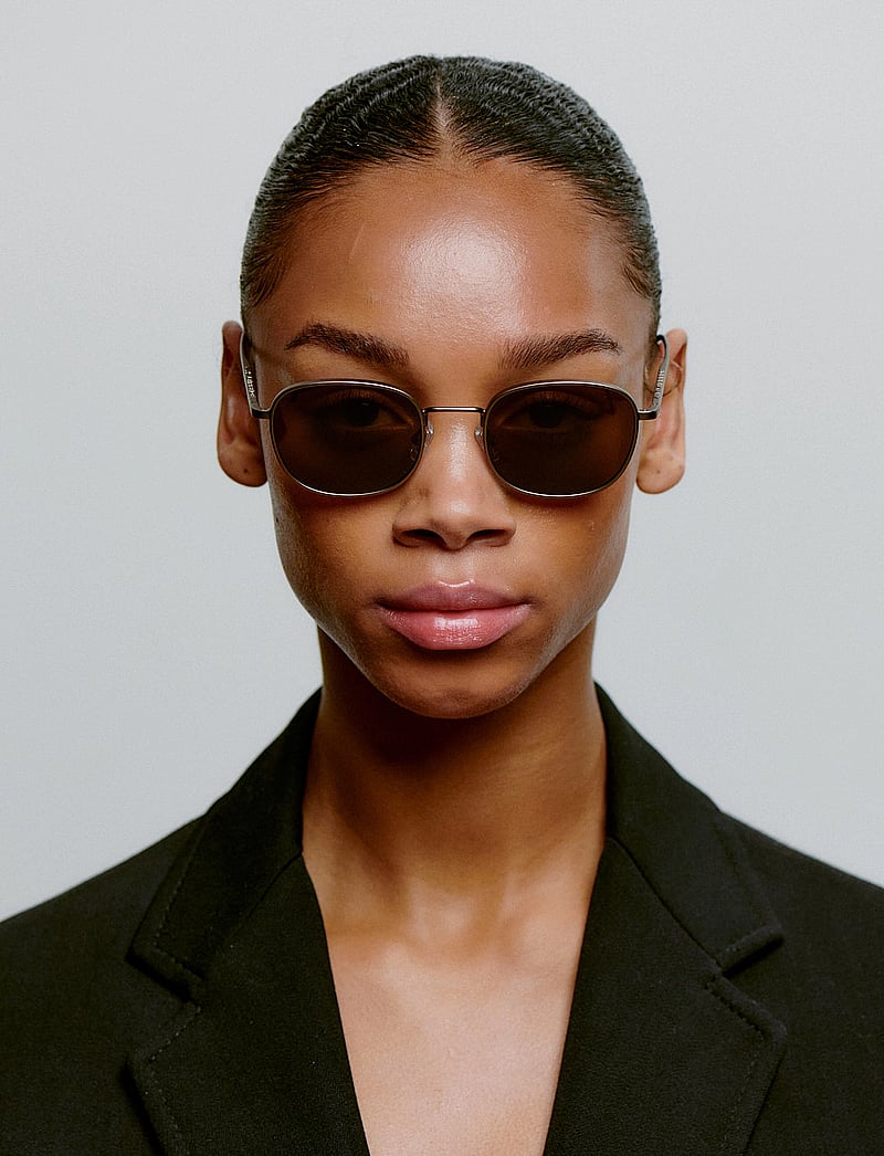 A.Kjærbede - Hello - eckige form - matte brown - 4