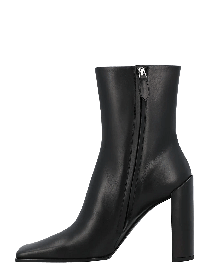 Alaia - Square-toe ankle boots - støvletter - black - 1
