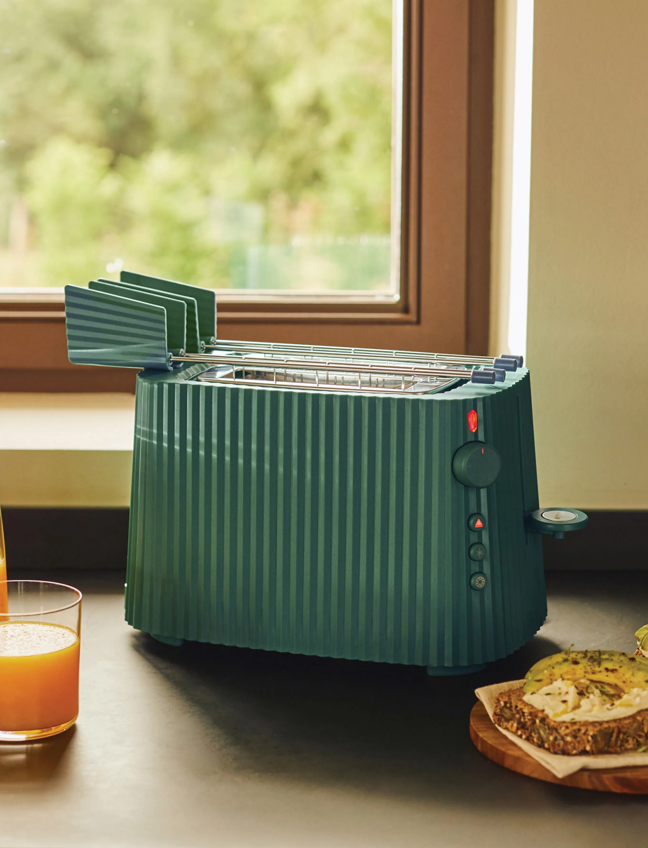Alessi Wide Grate In Thermoplastic, Green European Plug 850W, 850 W, Kitchen Appliances, Grün - Toasters, Homeware