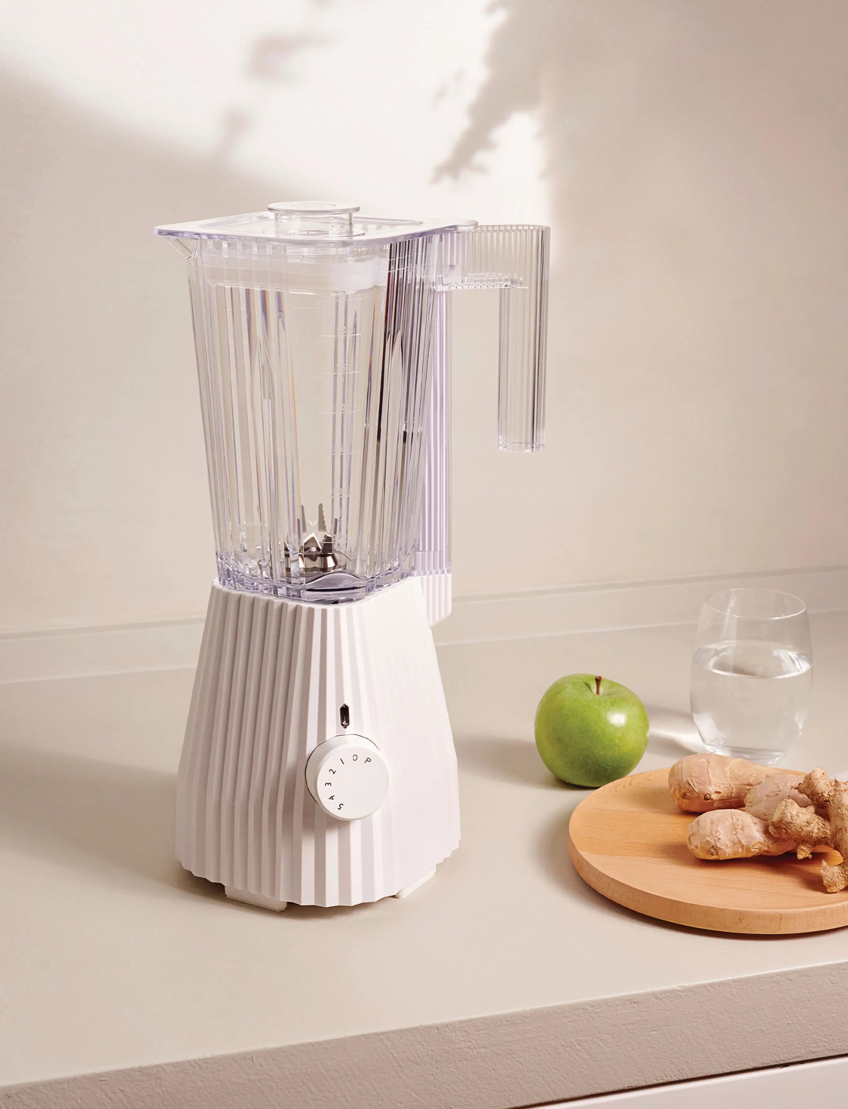 Alessi Blender In Thermoplastic, White Measuring Jug Thermoplastic (Pctg) Eu Plug 700W, 700 W, Kitchen Appliances, Weiß - Mixers & Blenders, Homeware