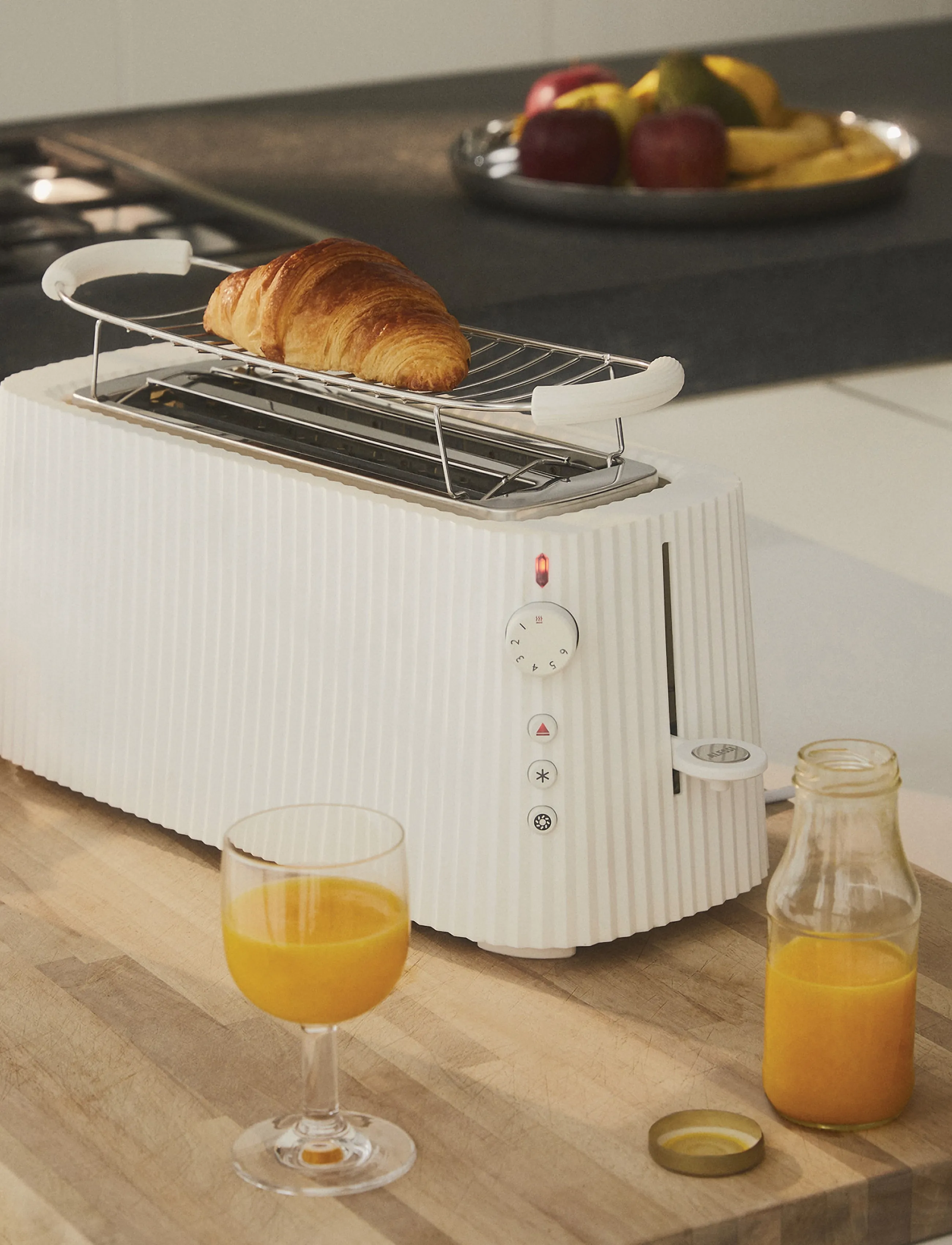 Alessi Long Double Wide Grate In Thermoplastic, White Brioche Warmer European Plug 1700W, 1700 W, Kitchen Appliances, Weiß - Toasters, Homeware