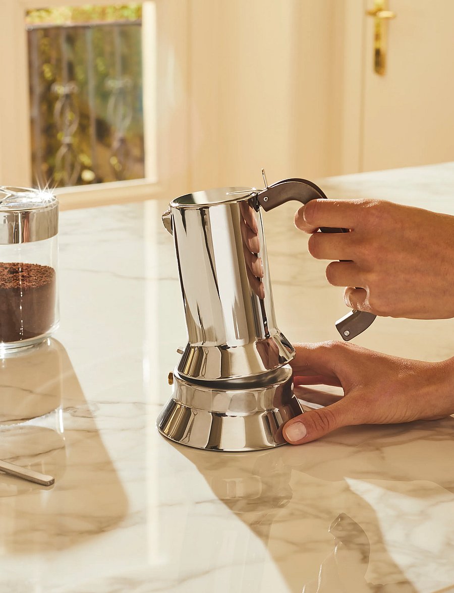 Alessi - Espresso maker in 18/10 Magnetic steel bottom suitable for induction cooking 3 cup - moka-töpfe - steel - 3
