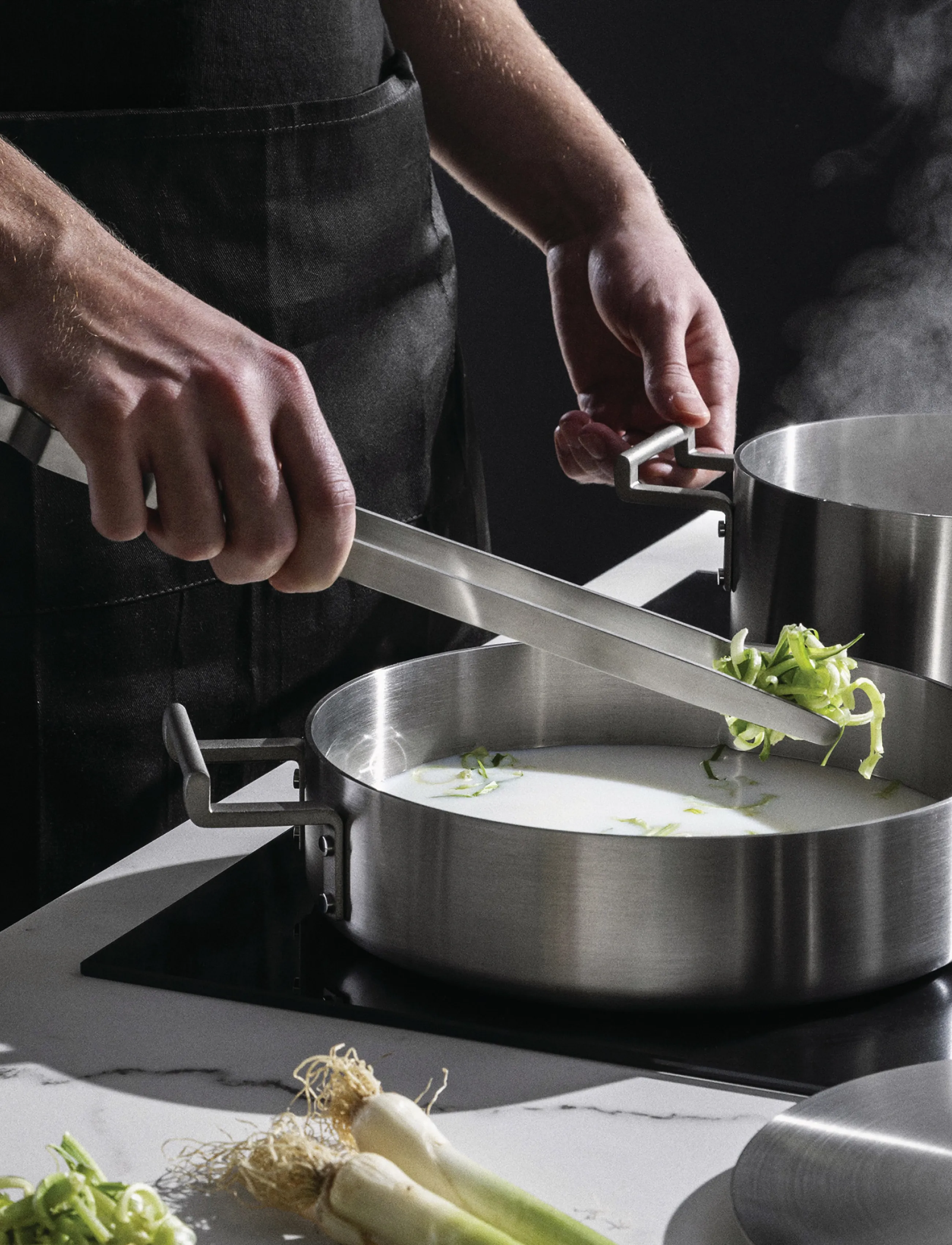 Alessi Kitchen Tongs In 18/10 Stainless Steel, Matt, One Size, Tools, Weiß - & Turners, Homeware