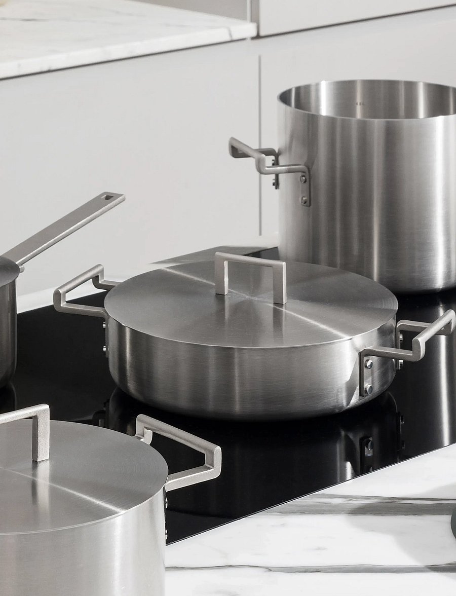 Alessi - Multi-layered saucepan (AISI 430, aluminum, 18/10 stainless steel) with PVD coating induction - auflaufformen - steel - 4
