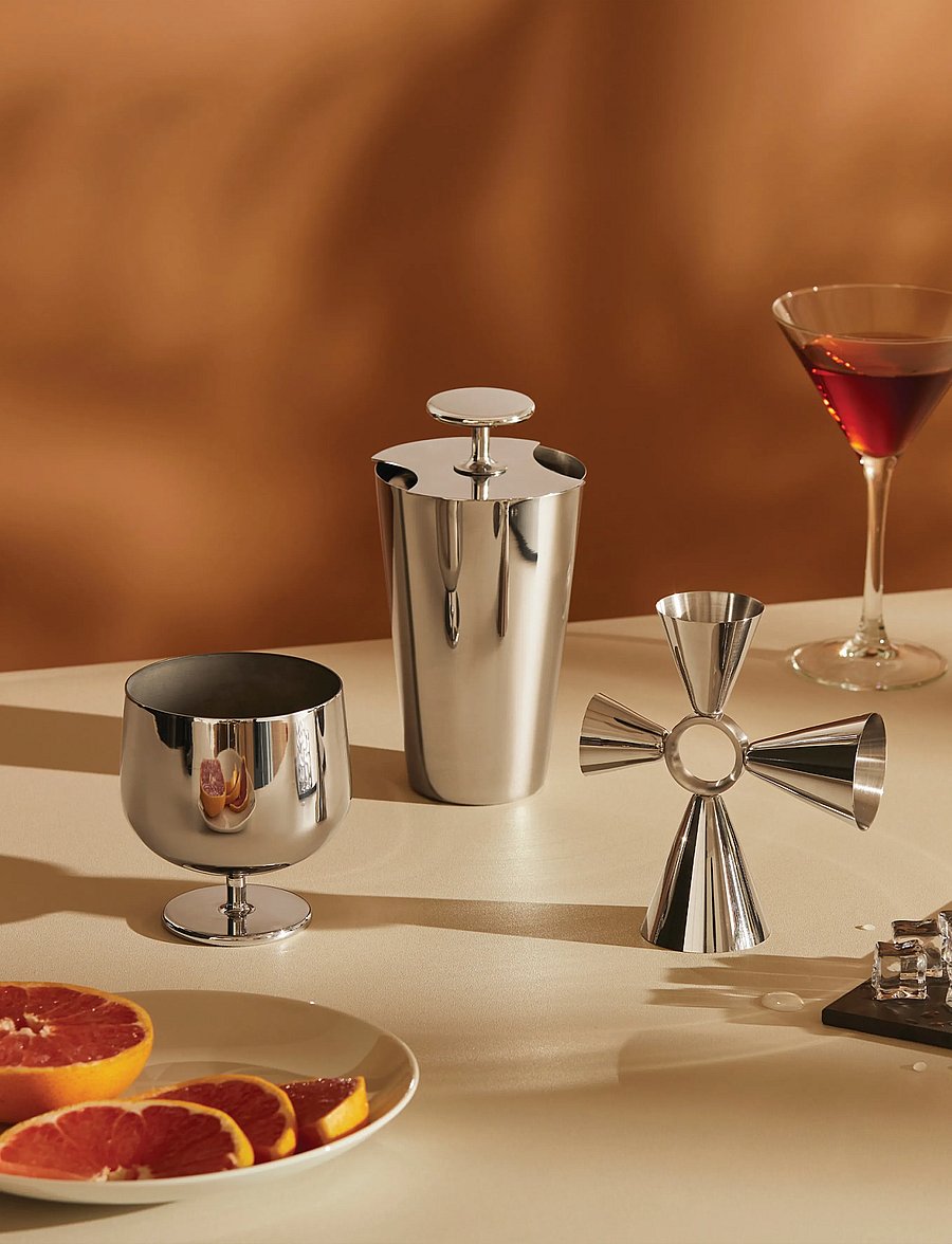 Alessi - “Parisienne” cocktail shaker in 18/10 stainless steel - shakers et ustensiles à cocktails - steel - 0