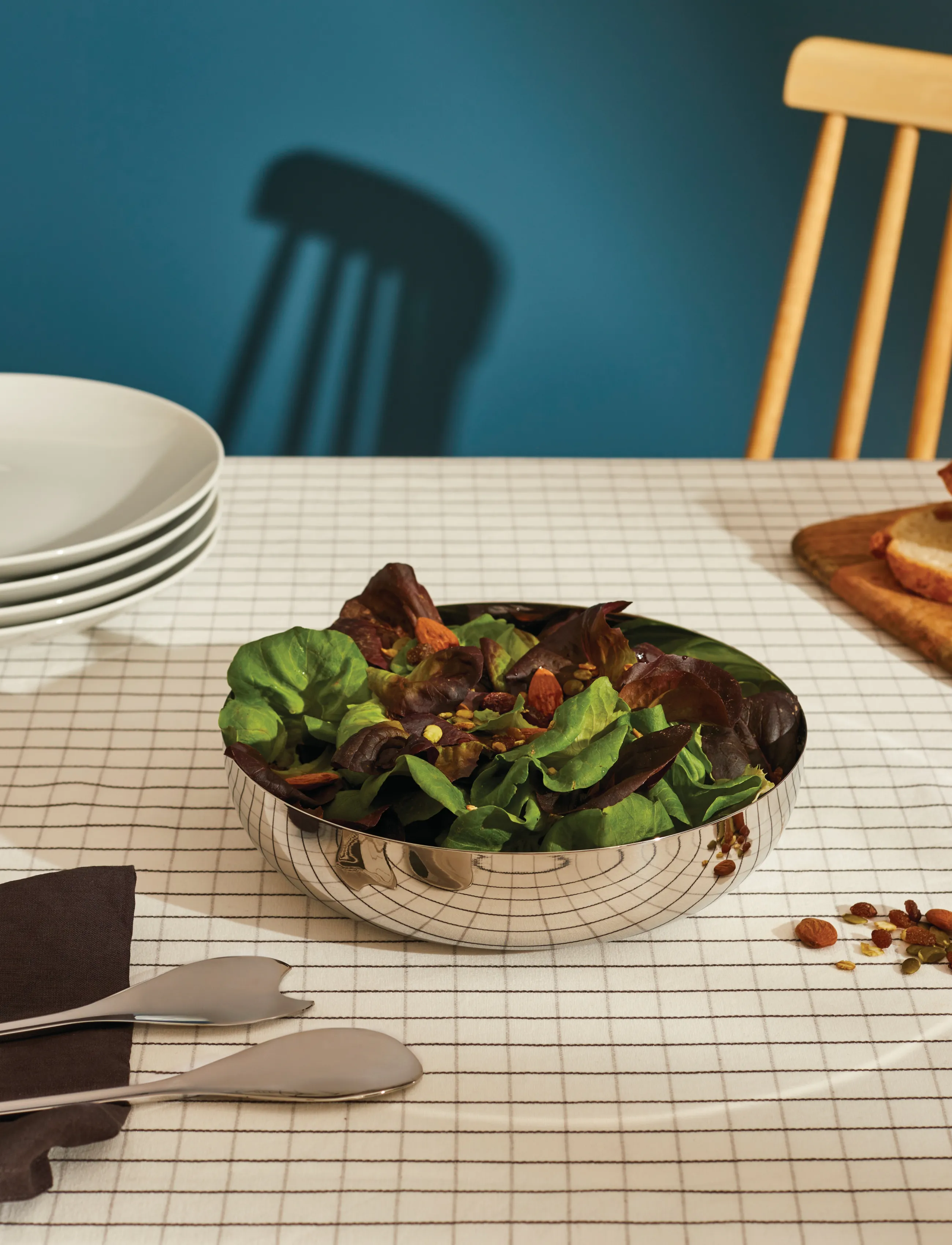 Alessi Salad Bowl In 18/10 Stainless Steel, D24 cm, Bowls & Serving Dishes, Silber - Bowls, Homeware