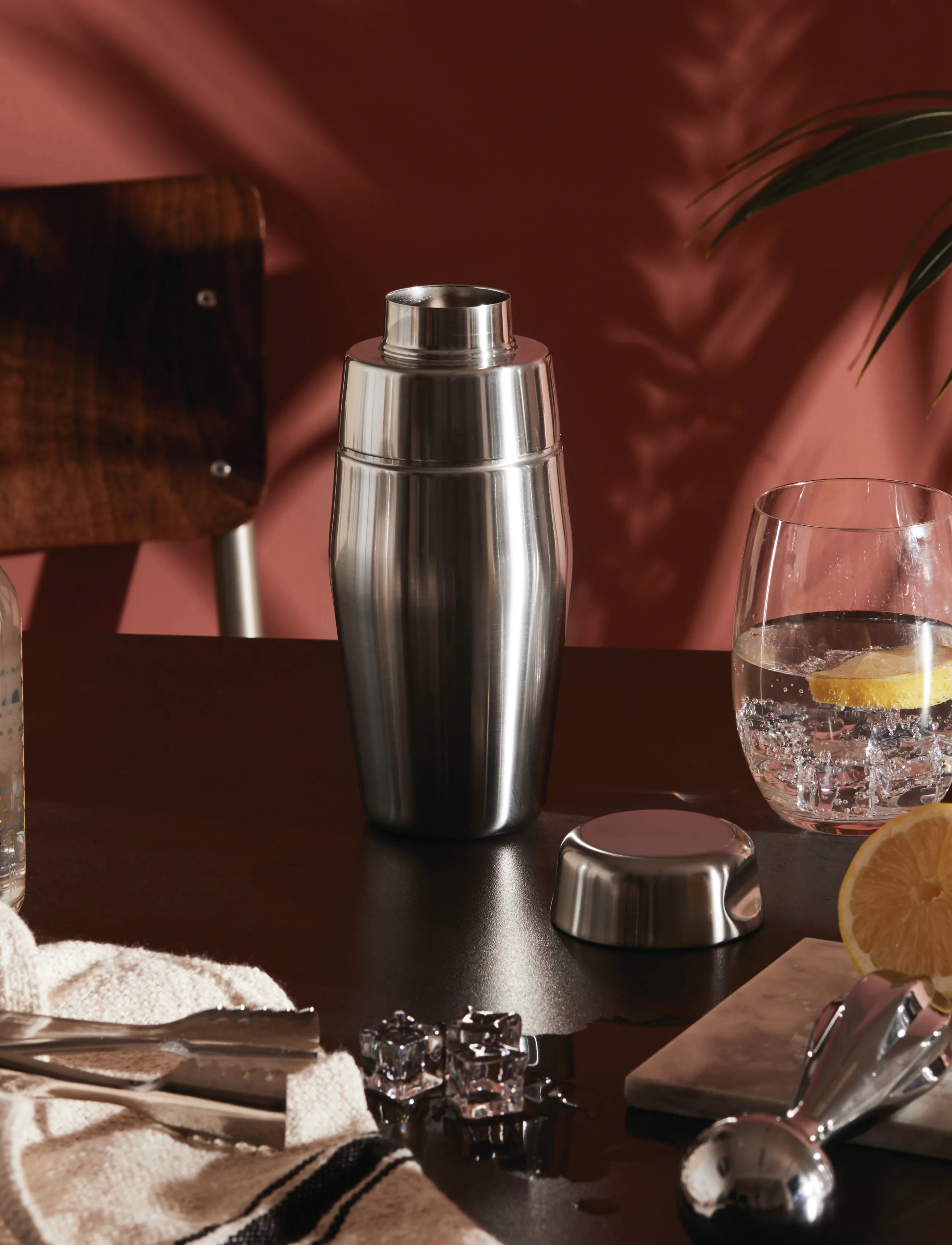 Alessi Cocktail Shaker In 18/10 Stainless Steel, Mirror-Polished, H20 cm, Silver, Tilbehør Til Drinks Og Barer > Shakere Og Cocktailredskaber, Unisex