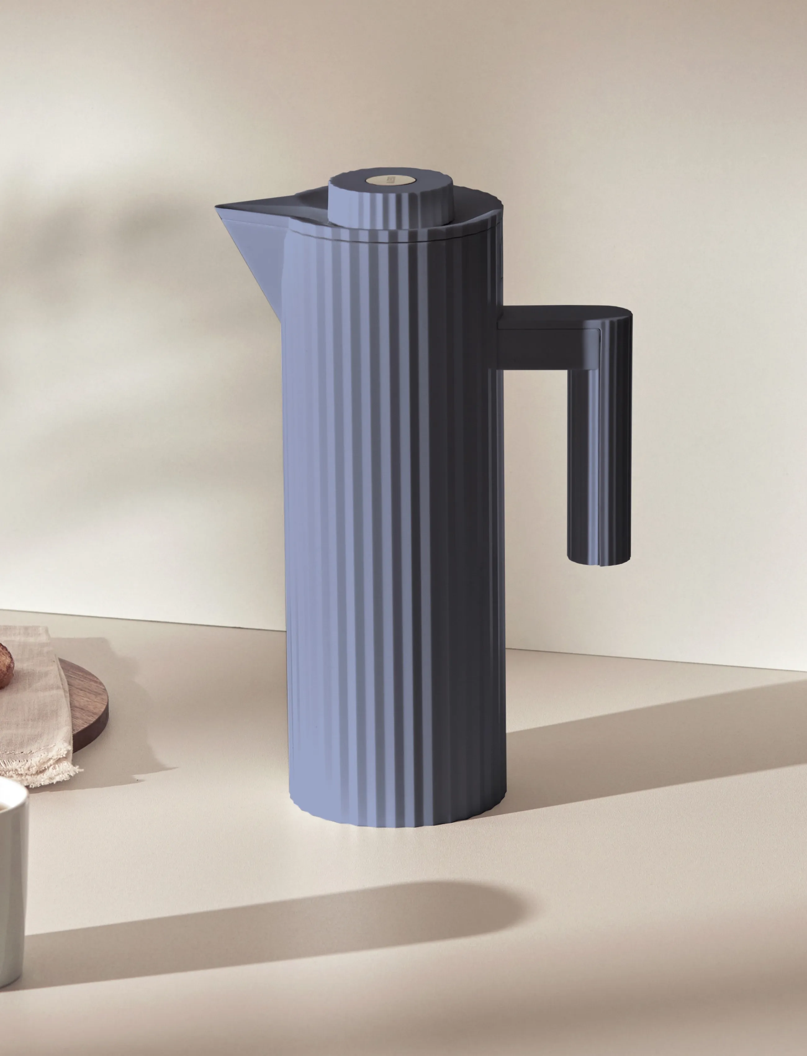 Alessi - Thermo-insulated jug in thermoplastic, grey Double thermal glass inside - grey - 2