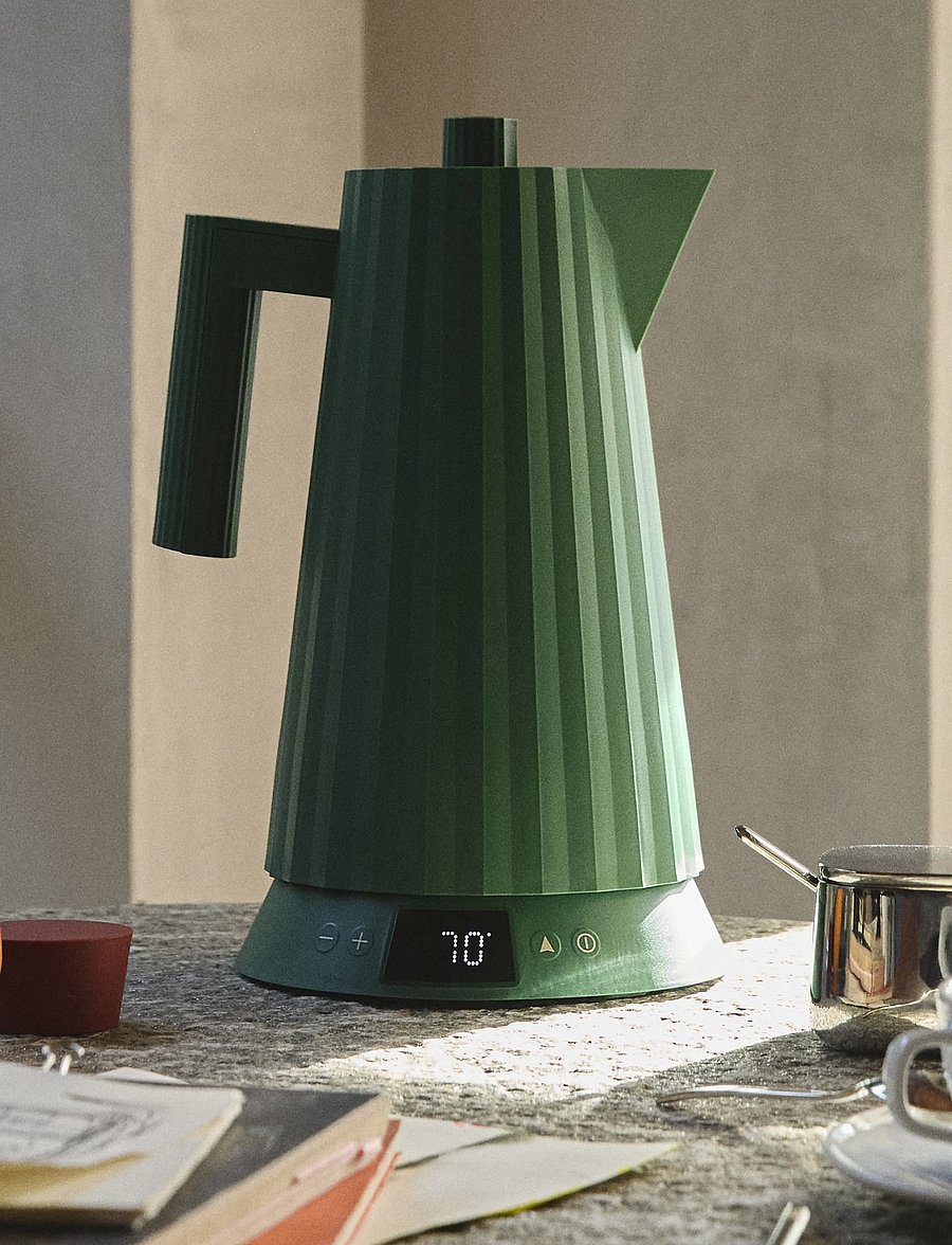 Alessi - Electric kettle with temperature control, in thermoplastic, green European plug 1850–2200W - wasserkessel & wasserkocher - green - 0