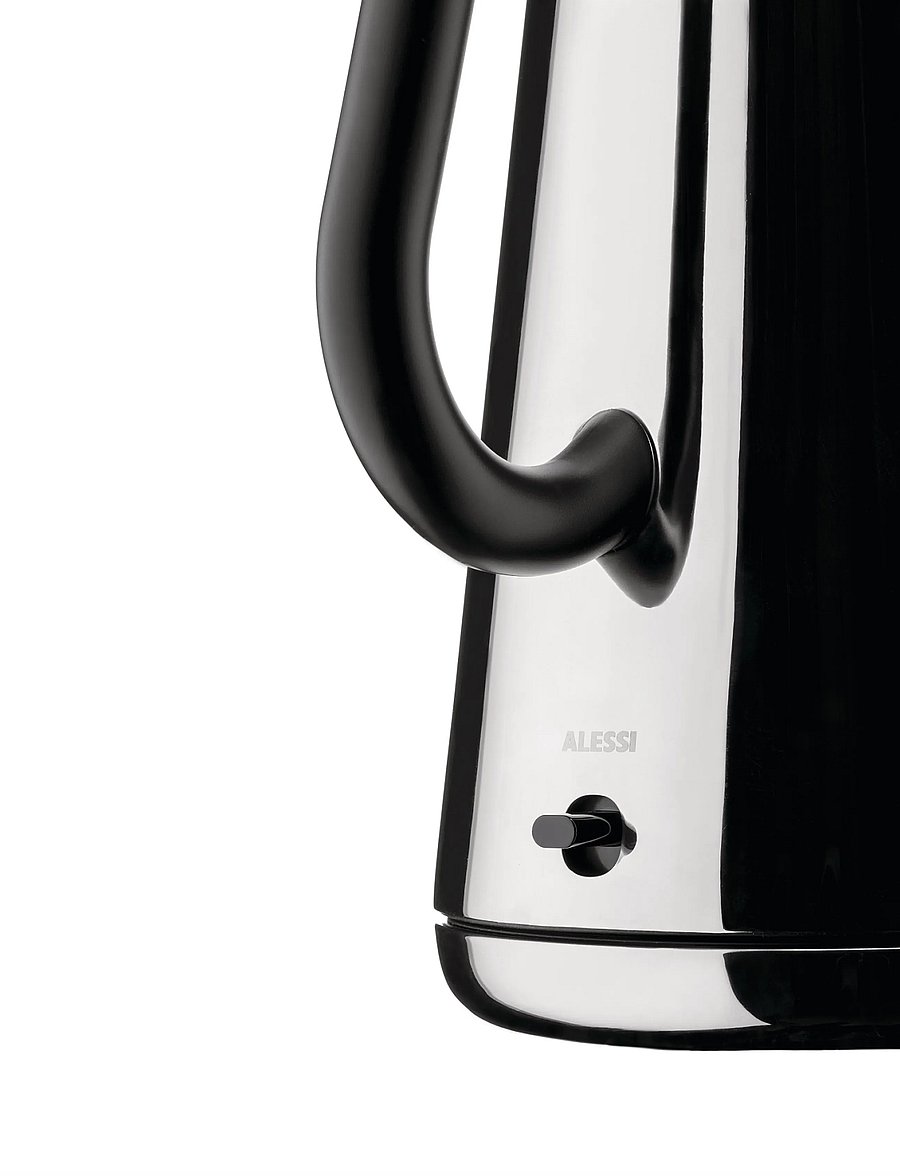 Alessi - Kettle in 18/10 stainless steel Handle, lid and spout, black European plug 2000-2400W - veekeetjad ja -keedukannud - black - 3