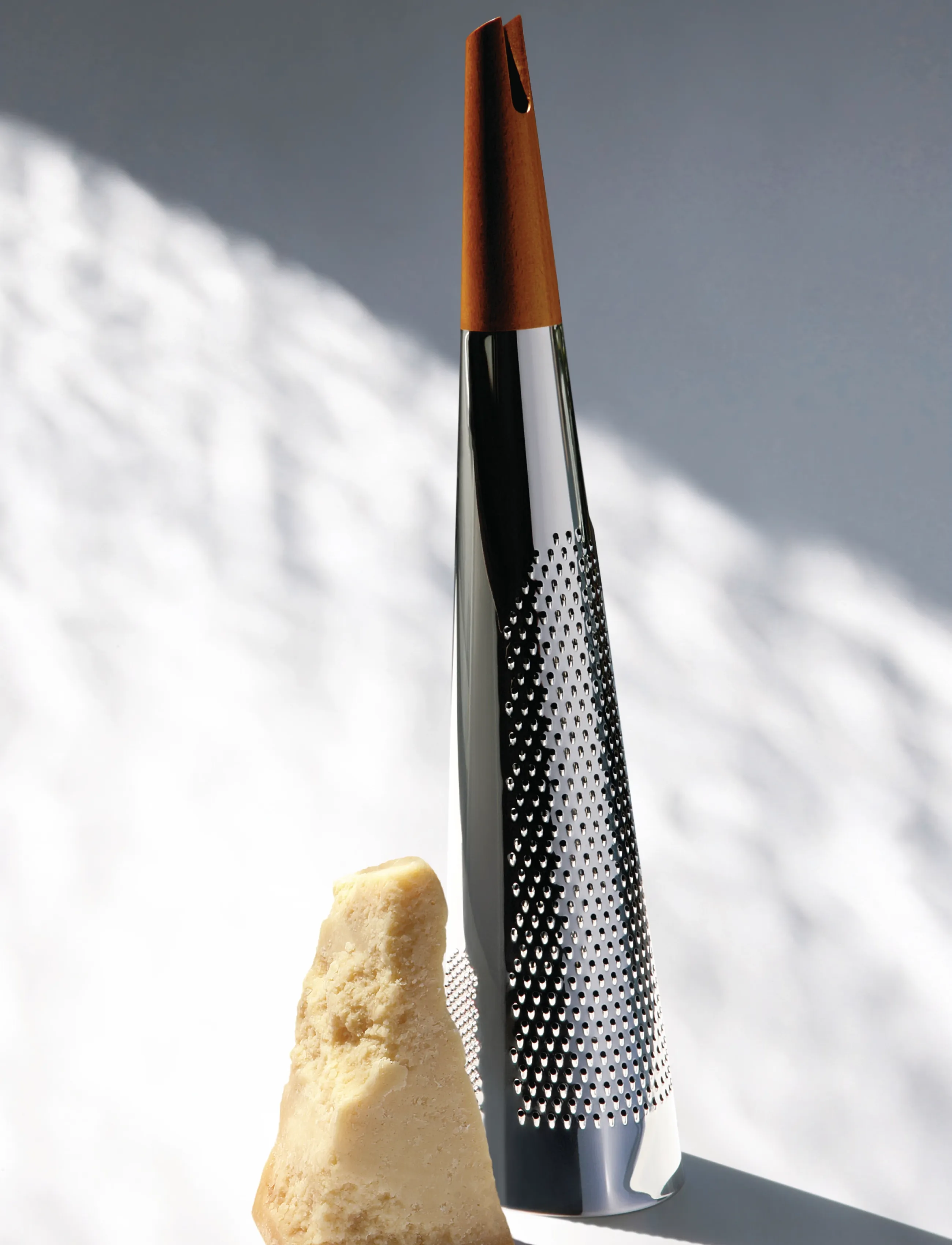 Alessi - Giant grater for cheese and nutmeg in steel and wood - steel - 2