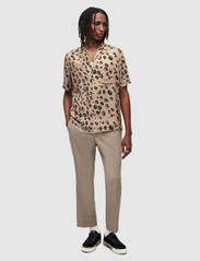 AllSaints - MANADO SS SHIRT - short-sleeved shirts - beige - 2
