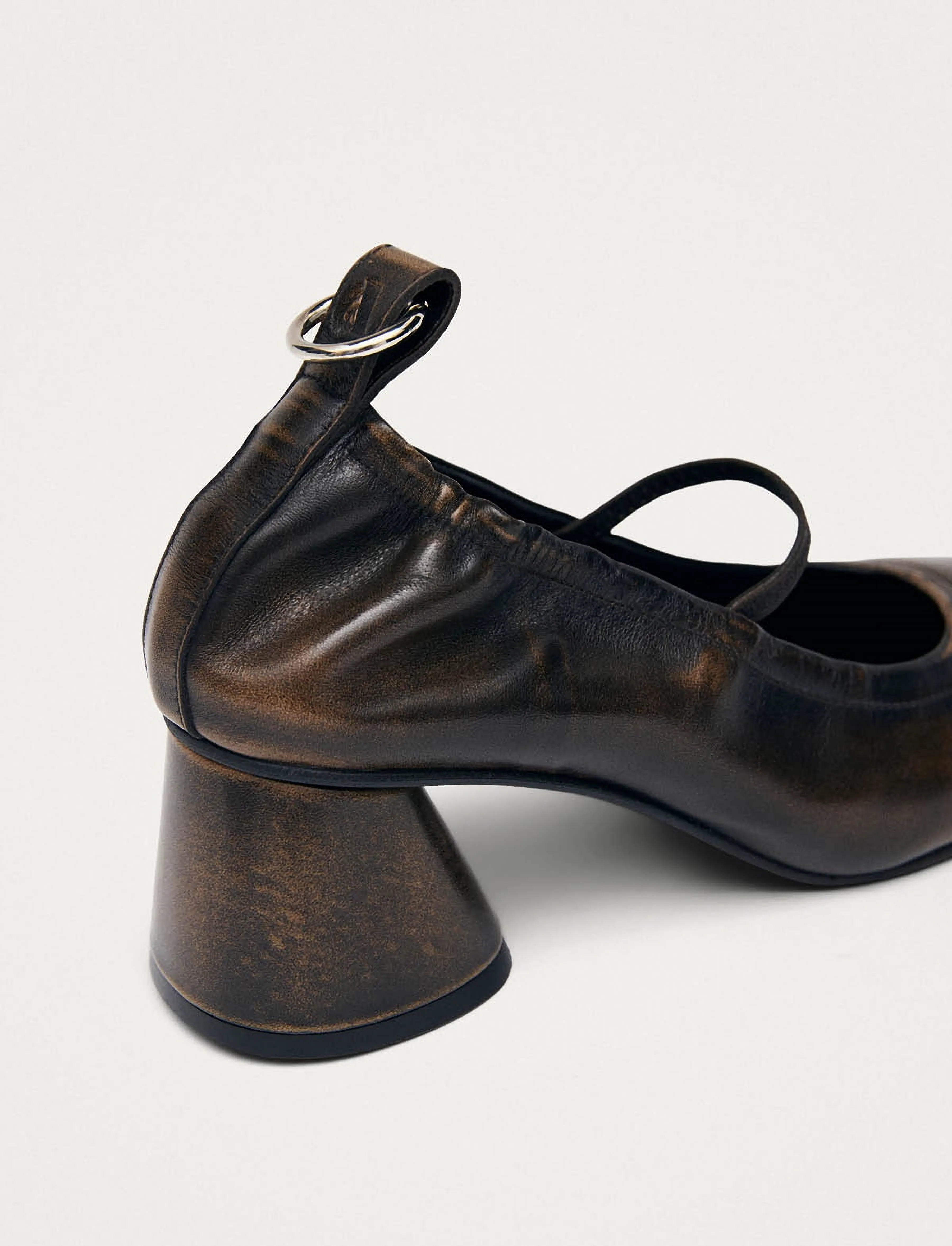 ALOHAS - Rhiane Vintage Effect Brown Leather Pumps - cocoa brown - 5