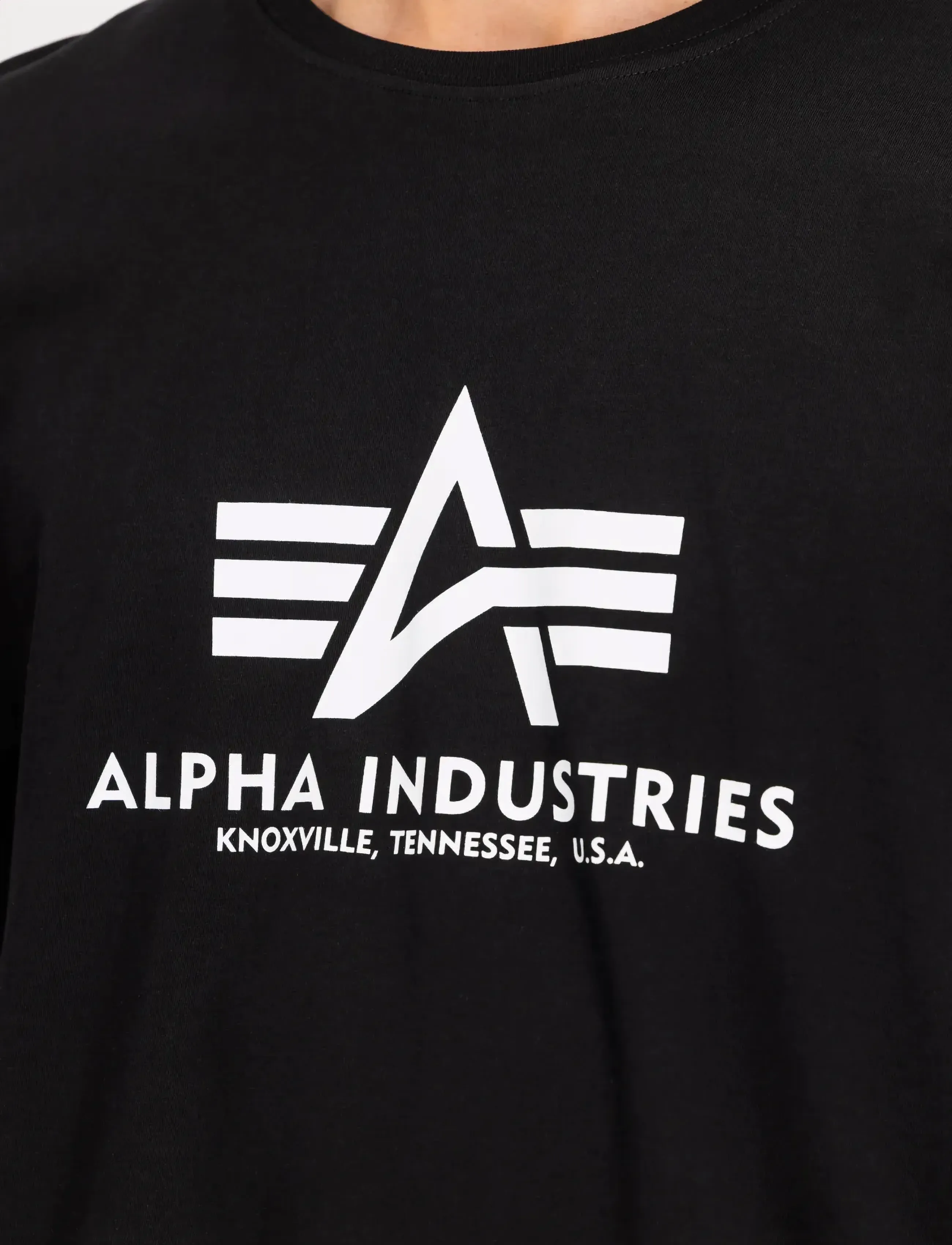 Alpha Industries - Basic T-Shirt - kortärmade t-shirts - black - 4