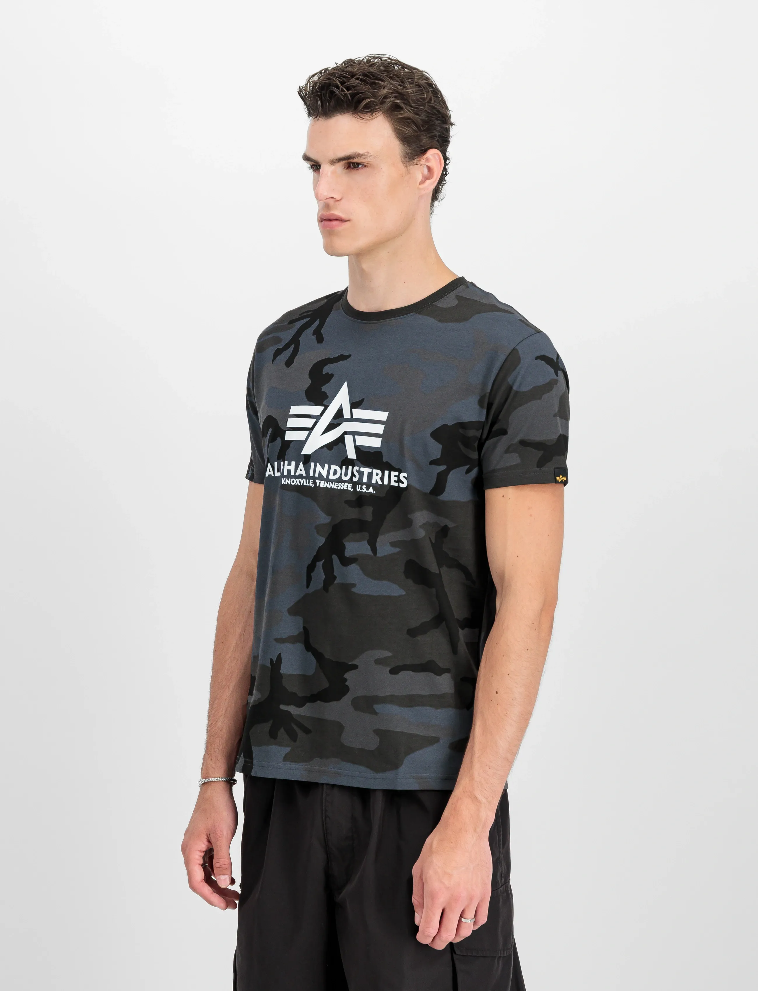 Alpha Industries Basic T-Shirt Bl Camo, S, T-shirts, Schwarz - Short-sleeved, Männerswear
