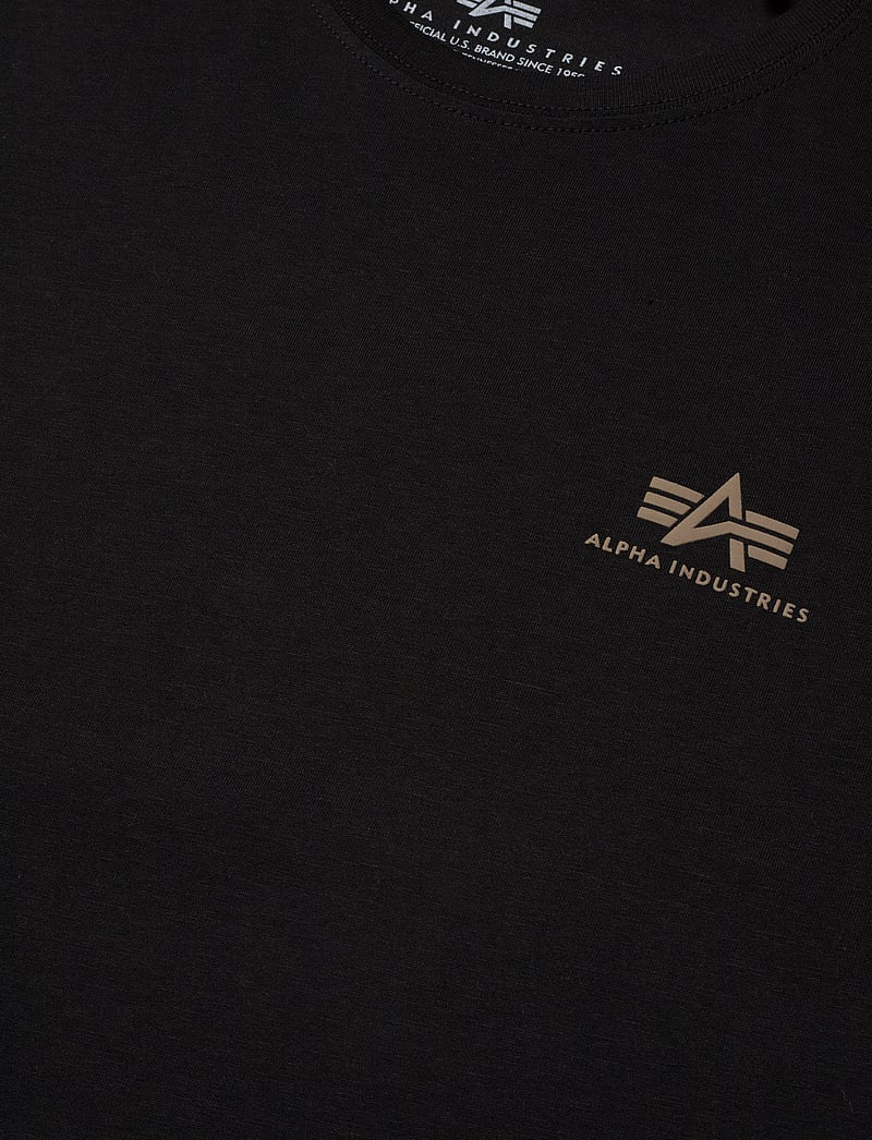 Alpha Industries - Backprint T Camo Print - short-sleeved t-shirts - black/woodland - 2