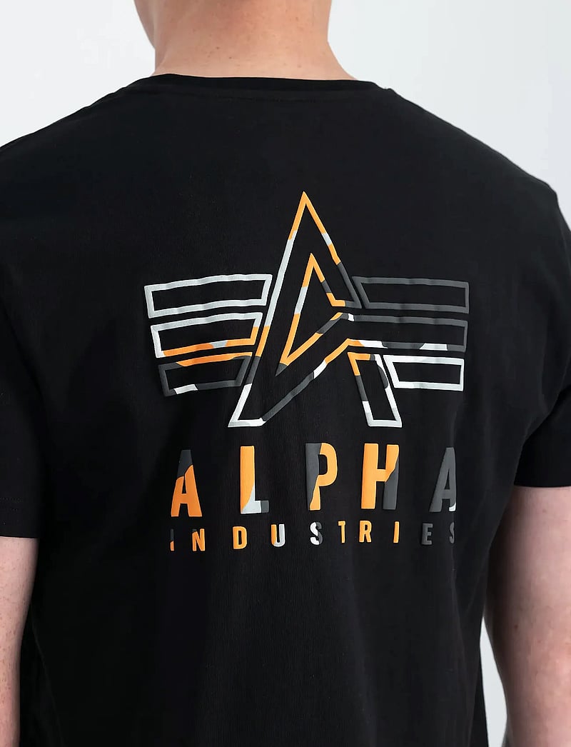 Alpha Industries - Camo Logo Puff Print Back Print T - short-sleeved t-shirts - black - 4