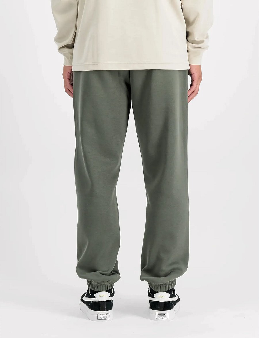 Alpha Industries - Basic Jogger SL II - shop by style - dark olive - 4