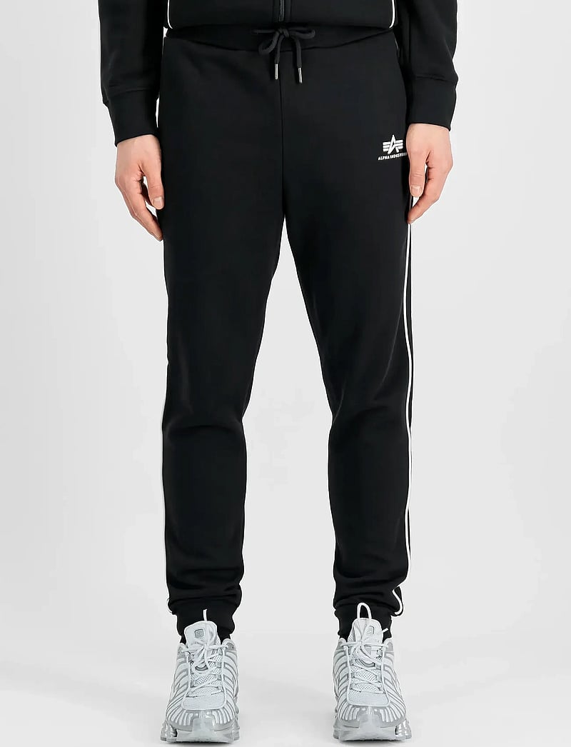Alpha Industries - Track Jogger SL - shoppa efter stil - black - 0