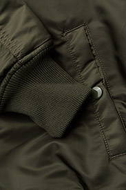 Alpha Industries - MA-1 Hooded - spring jackets - dark green - 4