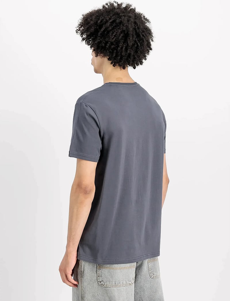 Alpha Industries - Basic T-Shirt SL - kortærmede t-shirts - greyblack - 3