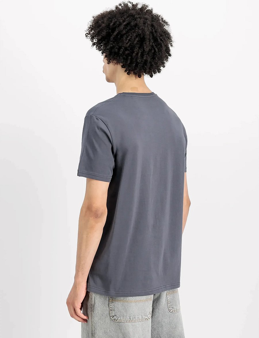 Alpha Industries - Basic T Small Logo - kortärmade t-shirts - greyblack - 3